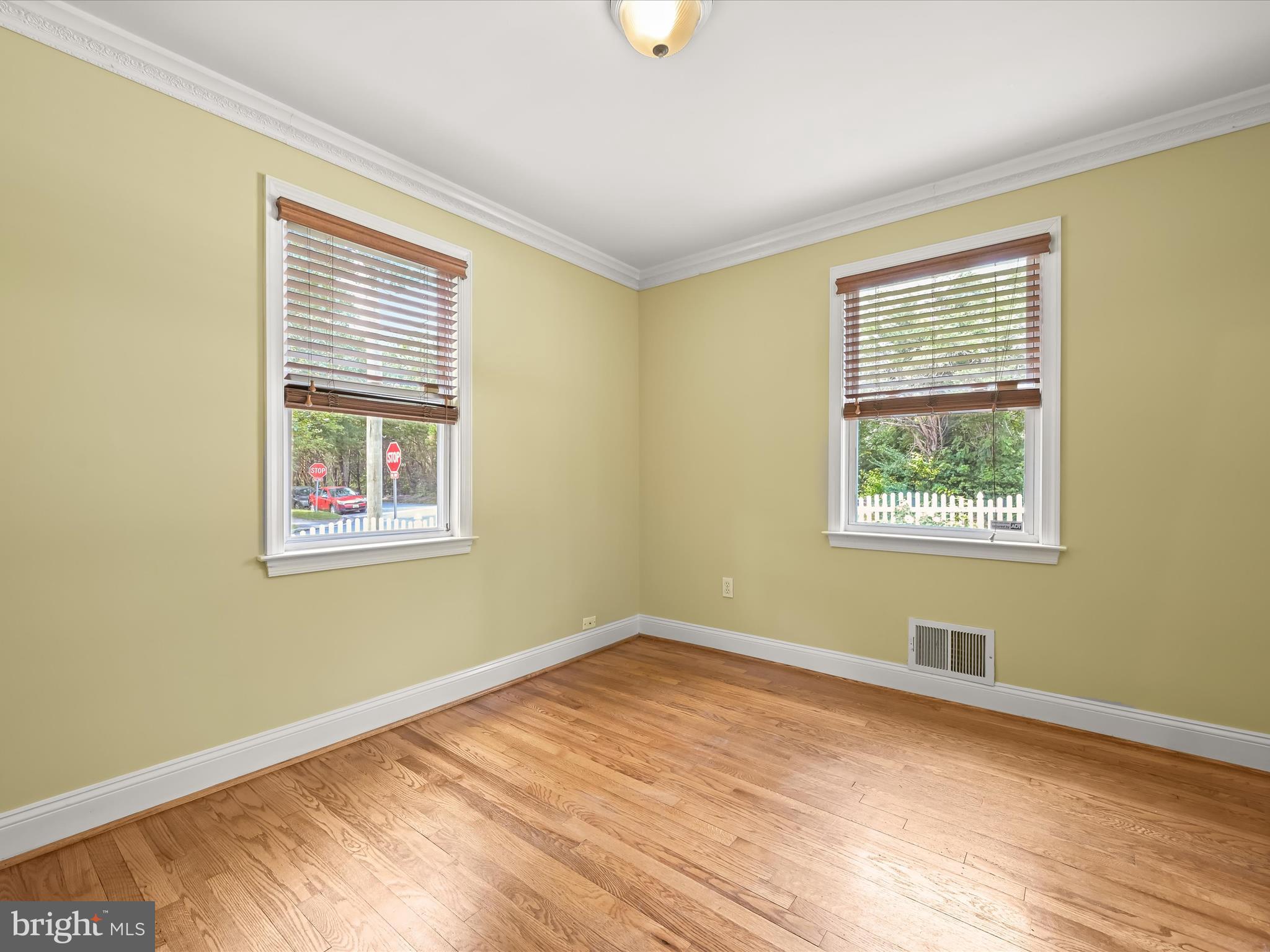 RIVERDALE PARK - Residential