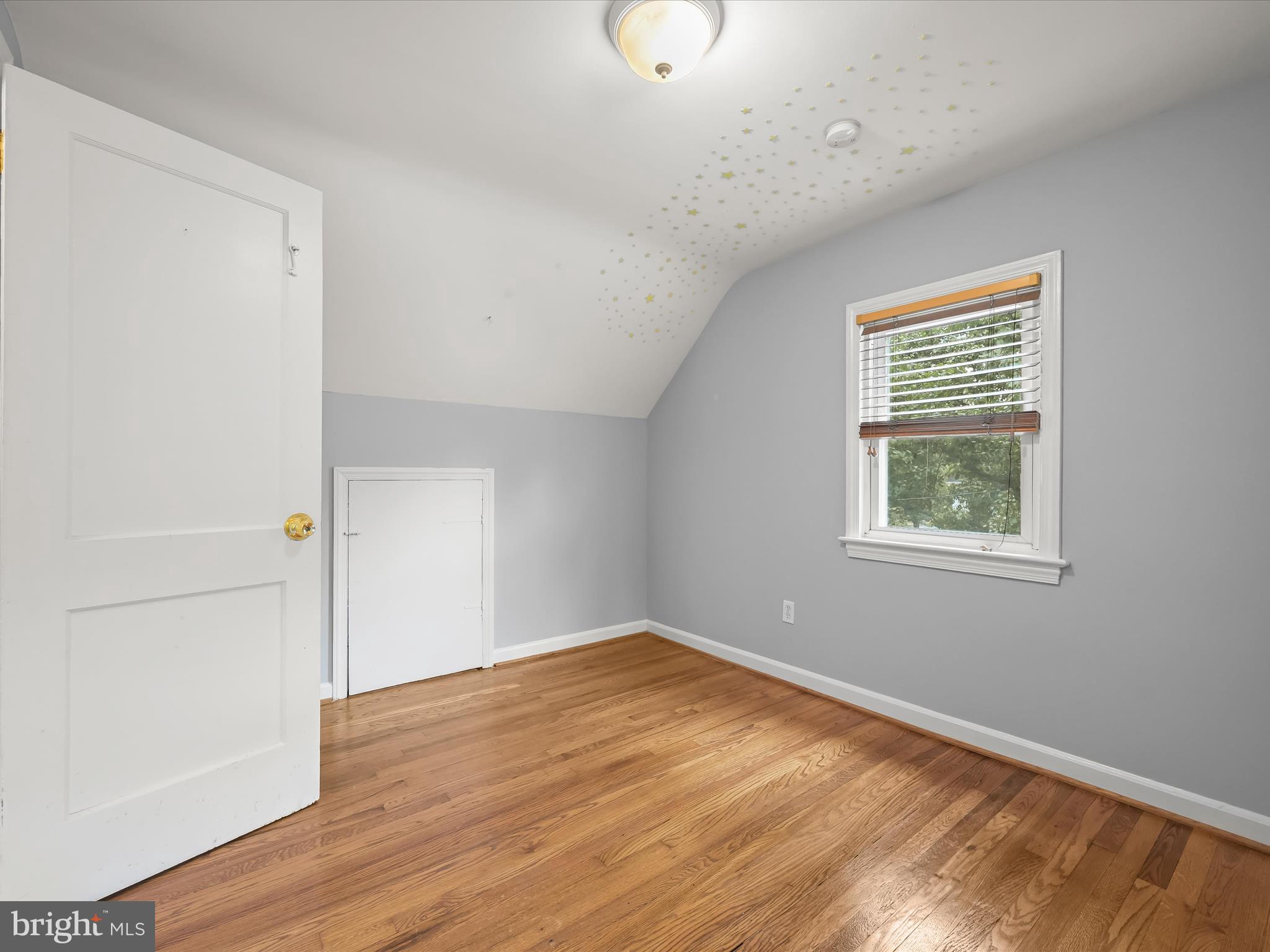 RIVERDALE PARK - Residential