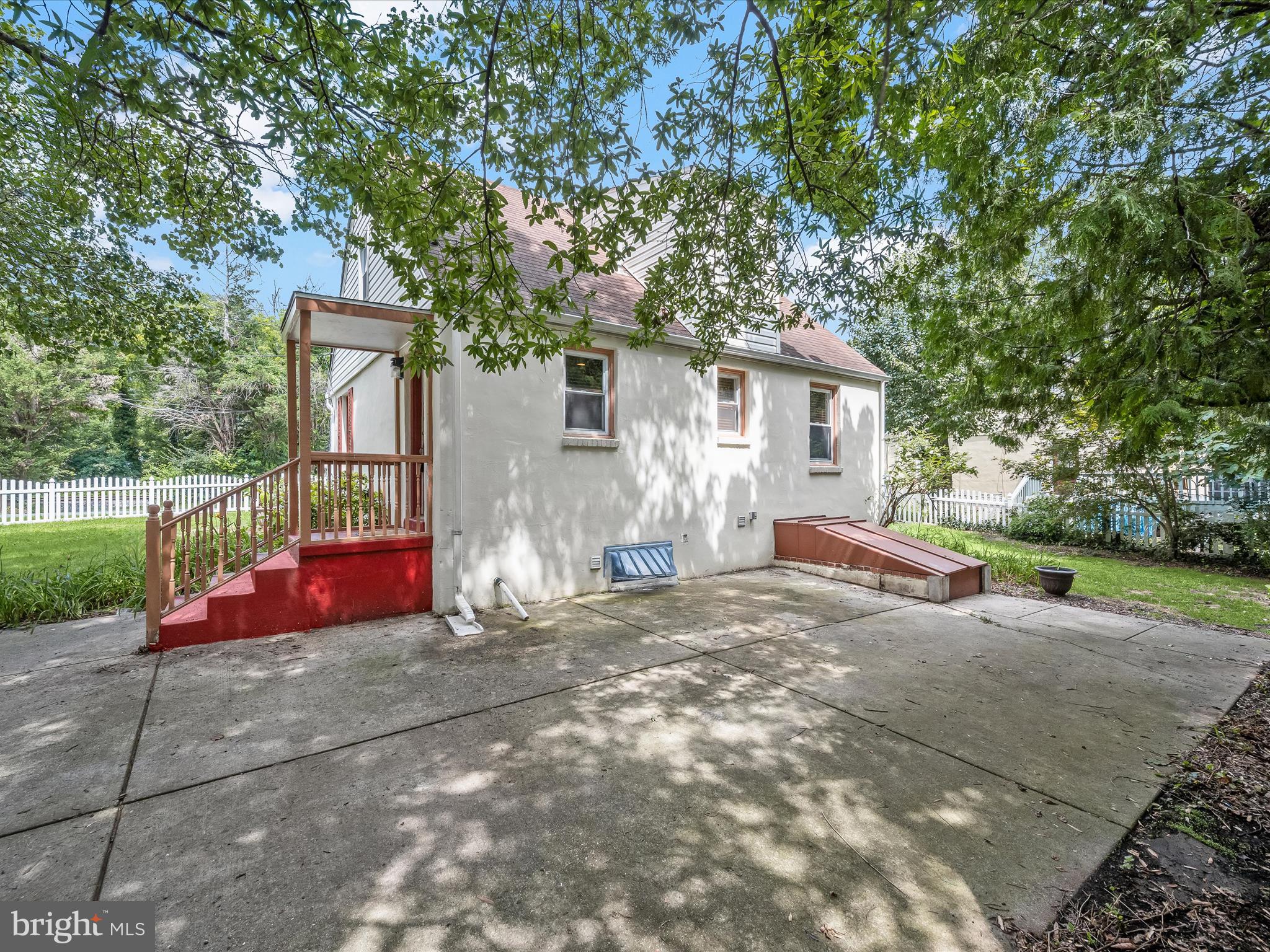 RIVERDALE PARK - Residential