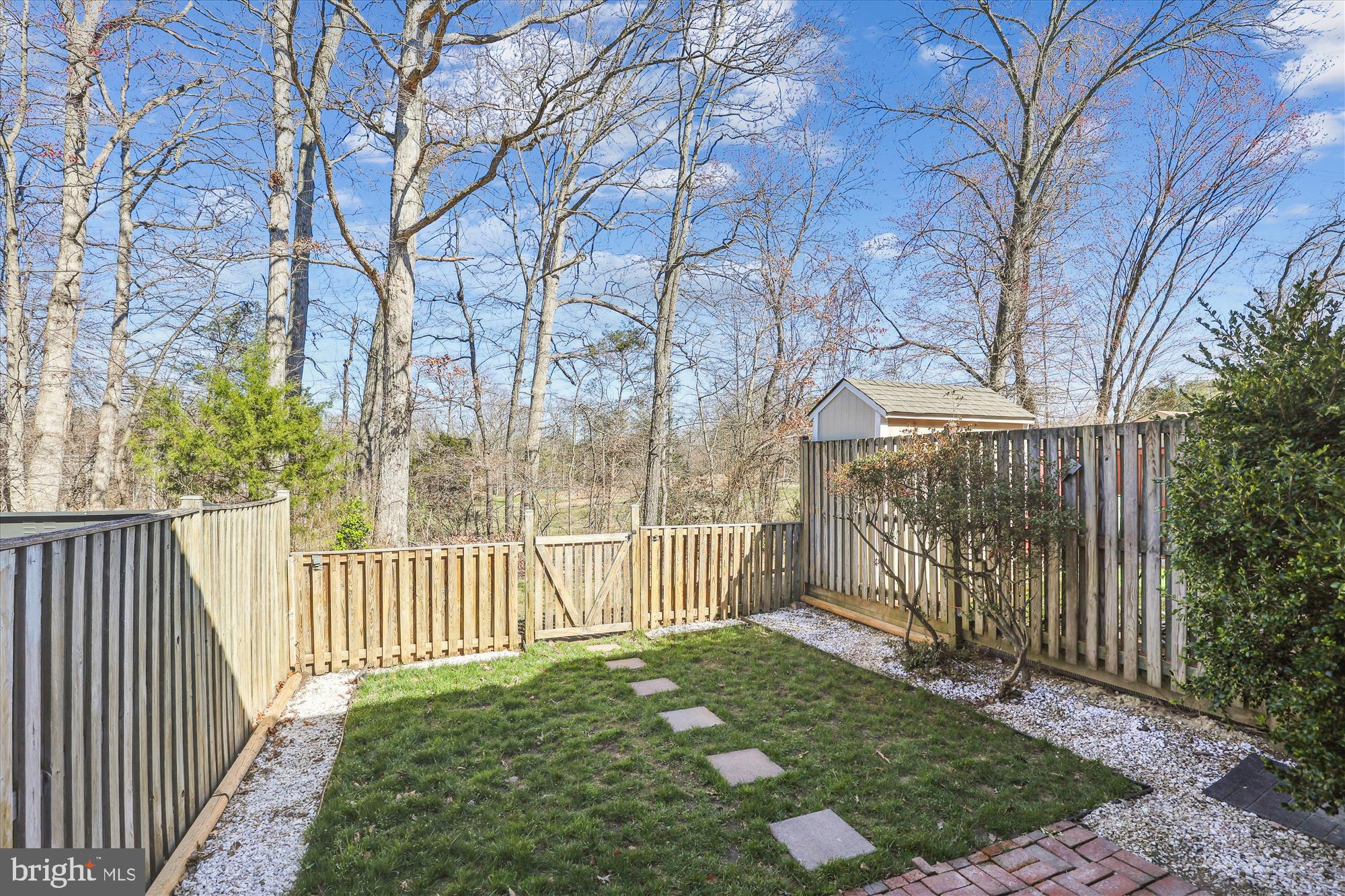 WOODMARK OF LAKE RIDGE - Residential