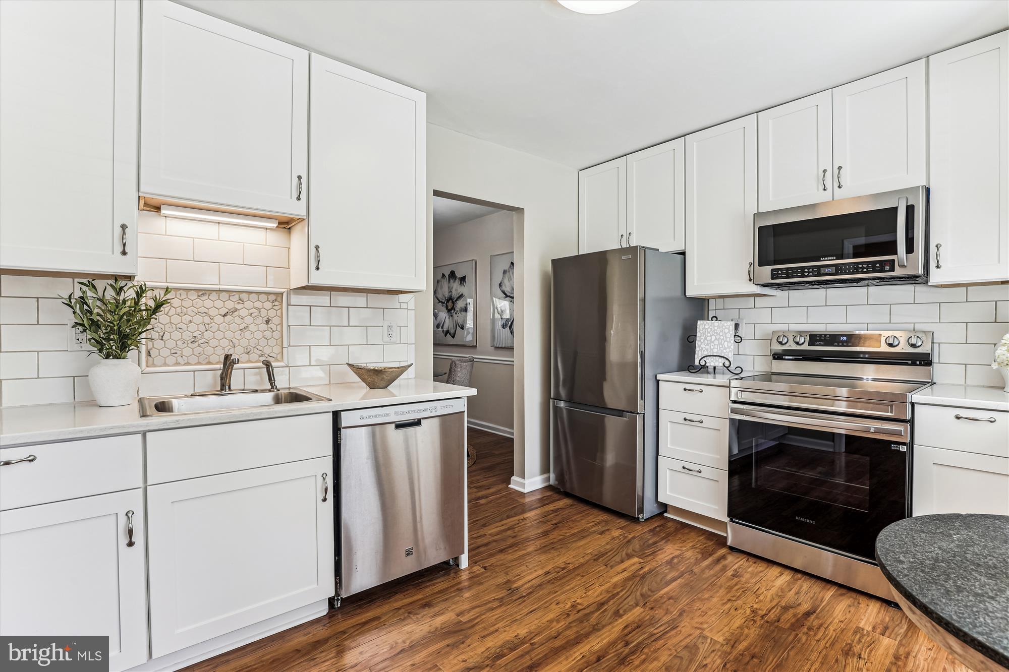 WOODMARK OF LAKE RIDGE - Residential