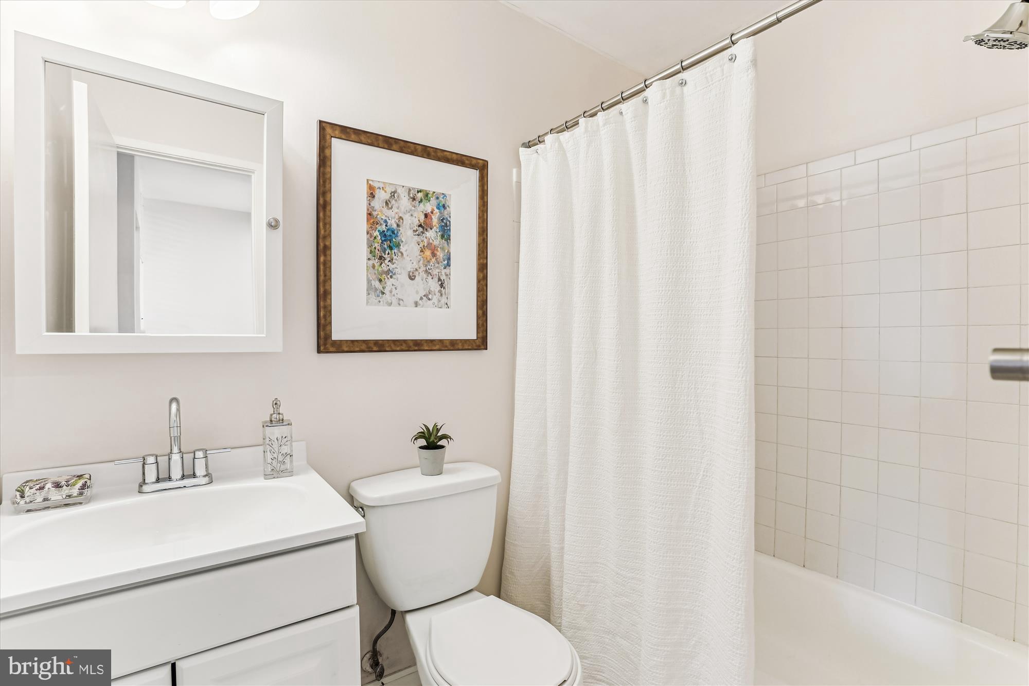 WOODMARK OF LAKE RIDGE - Residential