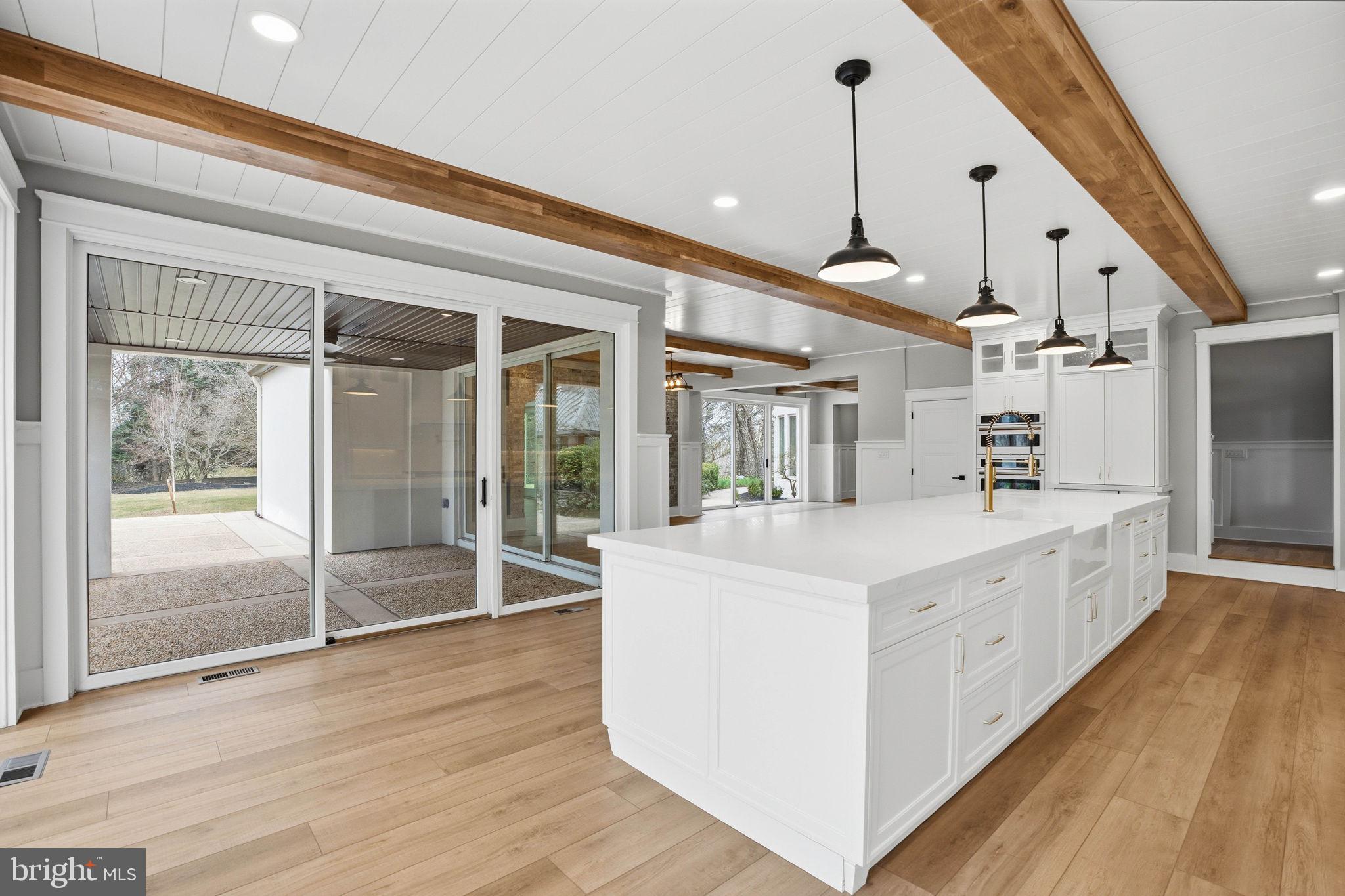 HALLMARK GLEN - Residential