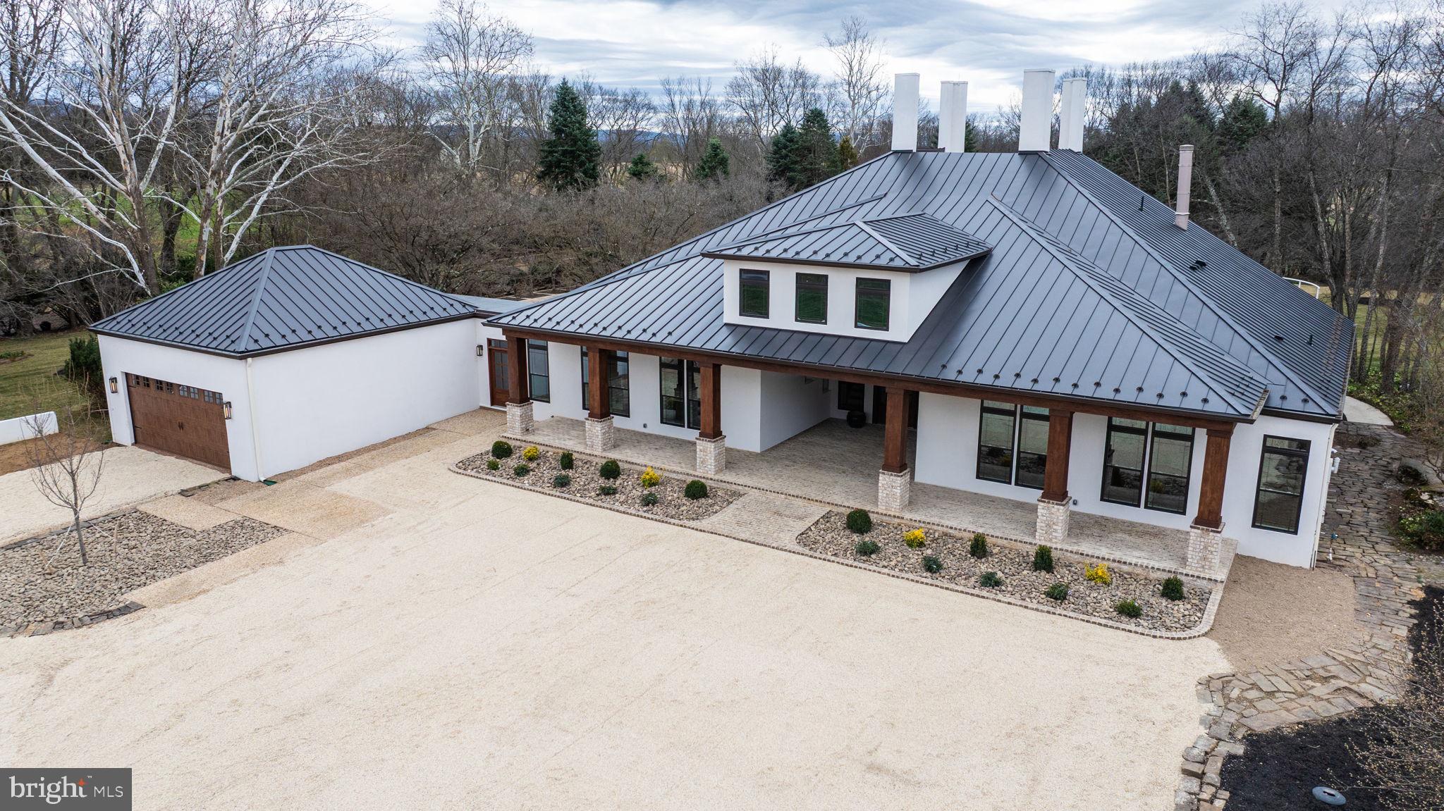 HALLMARK GLEN - Residential