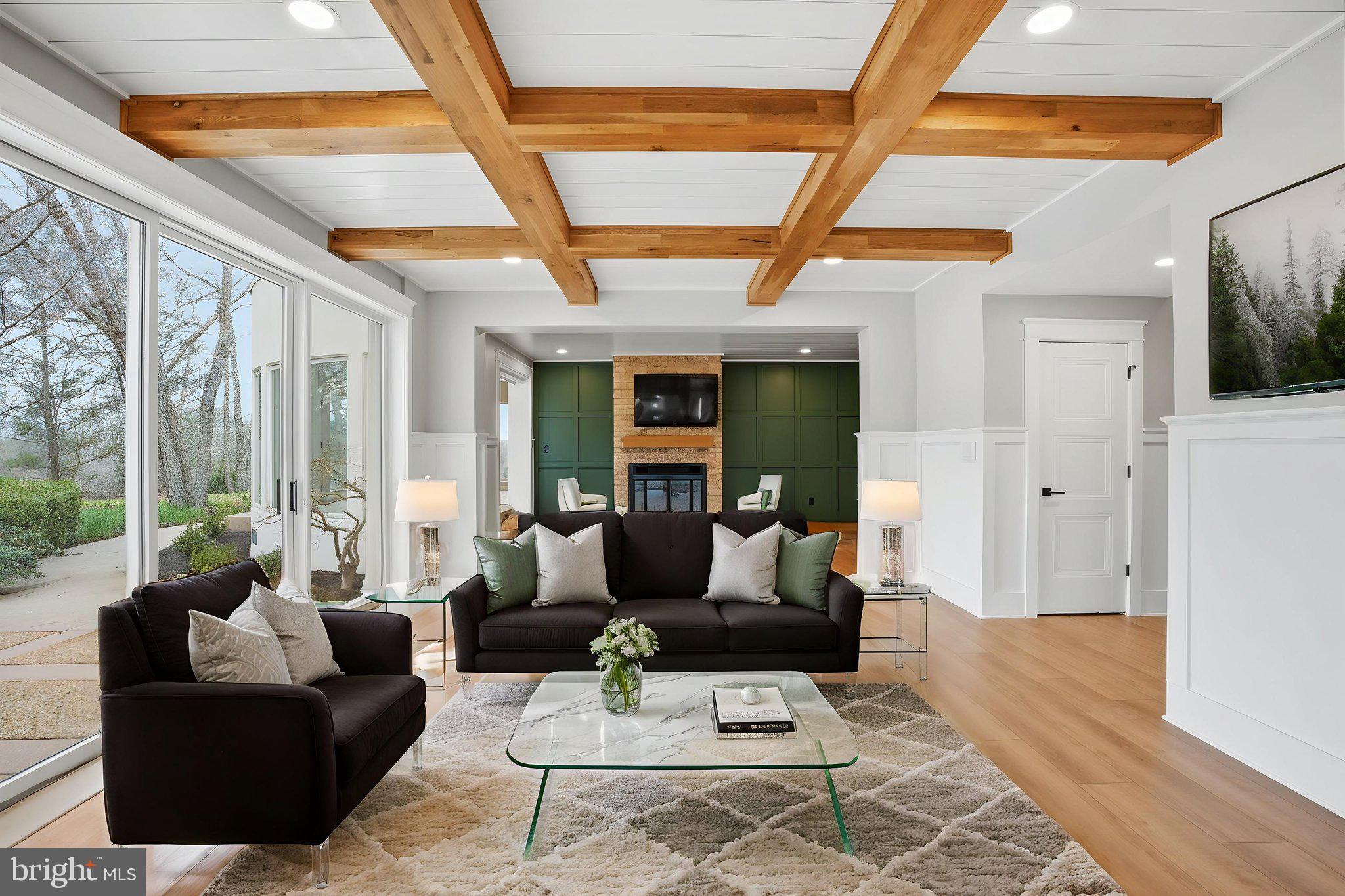 HALLMARK GLEN - Residential