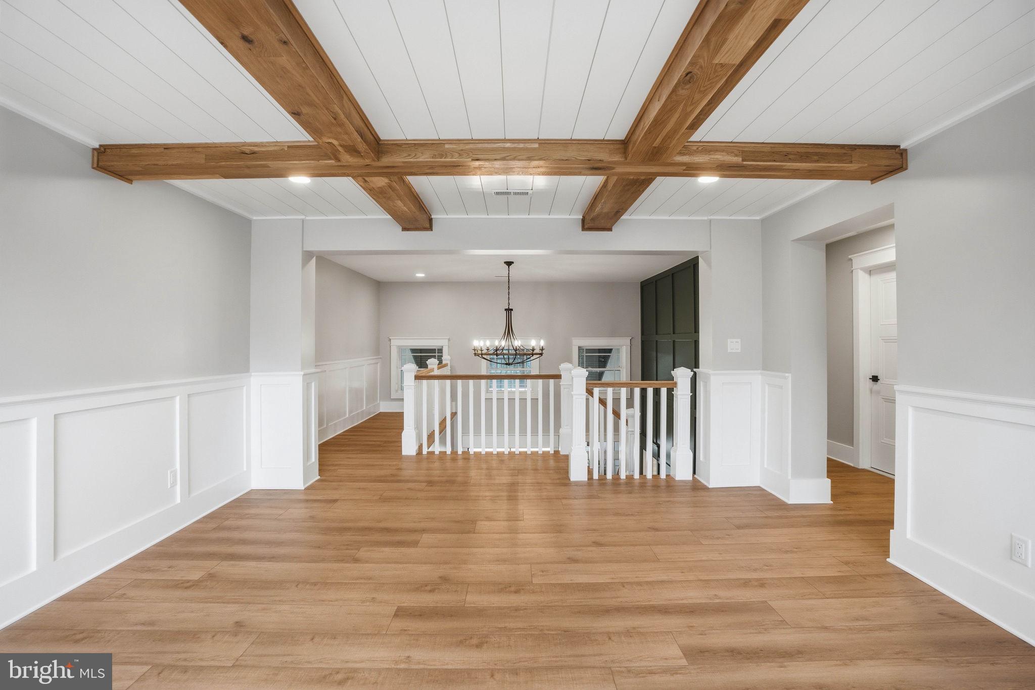 HALLMARK GLEN - Residential