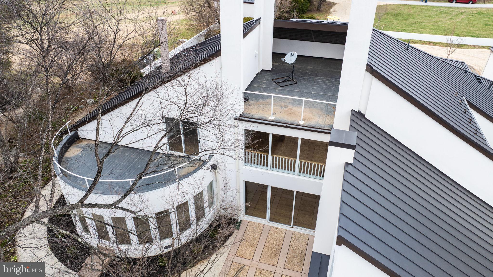 HALLMARK GLEN - Residential