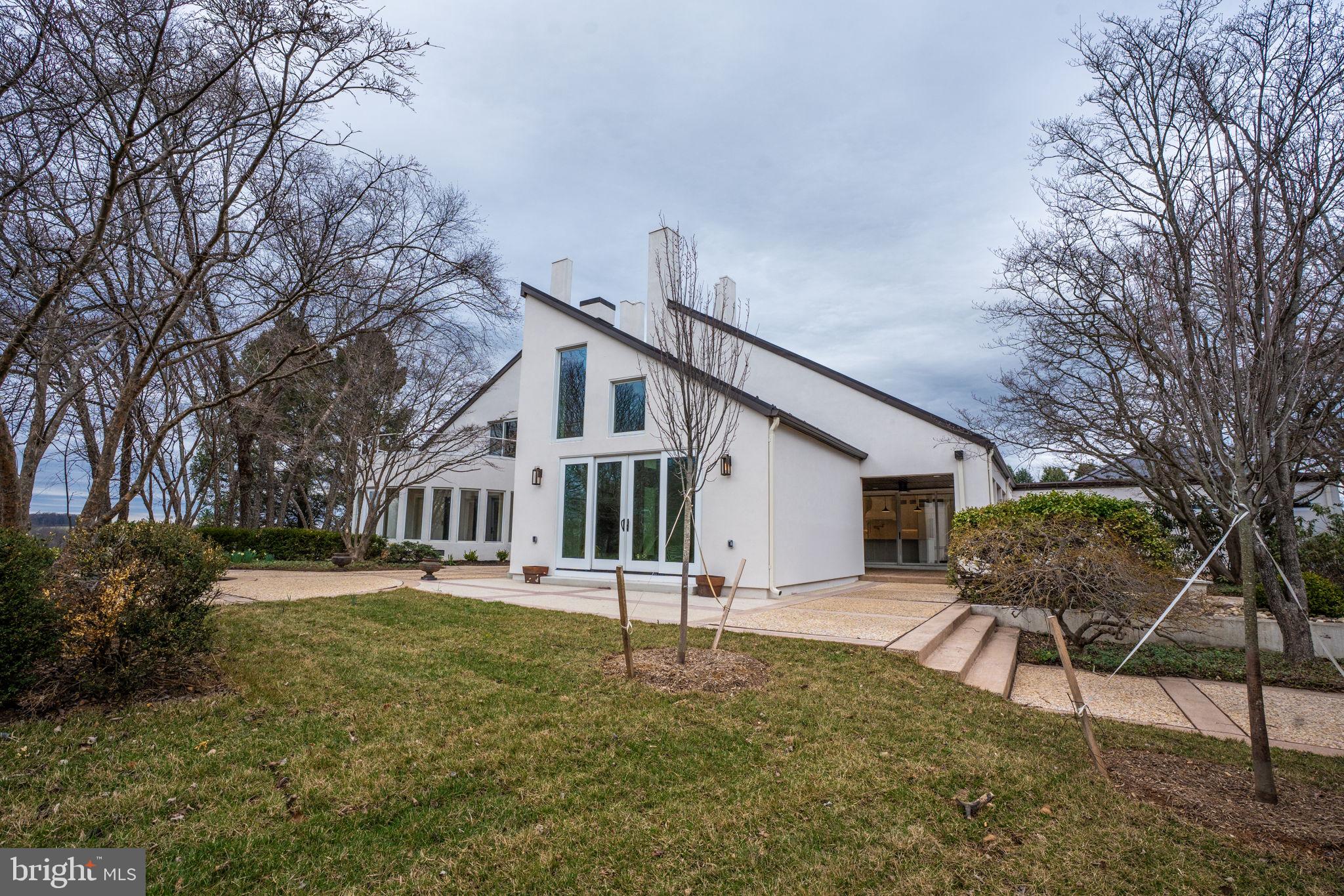 HALLMARK GLEN - Residential