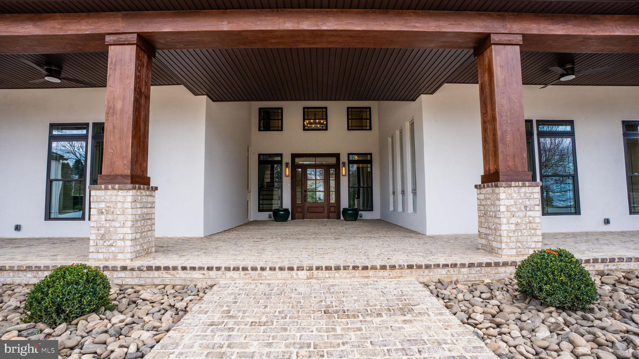 HALLMARK GLEN - Residential