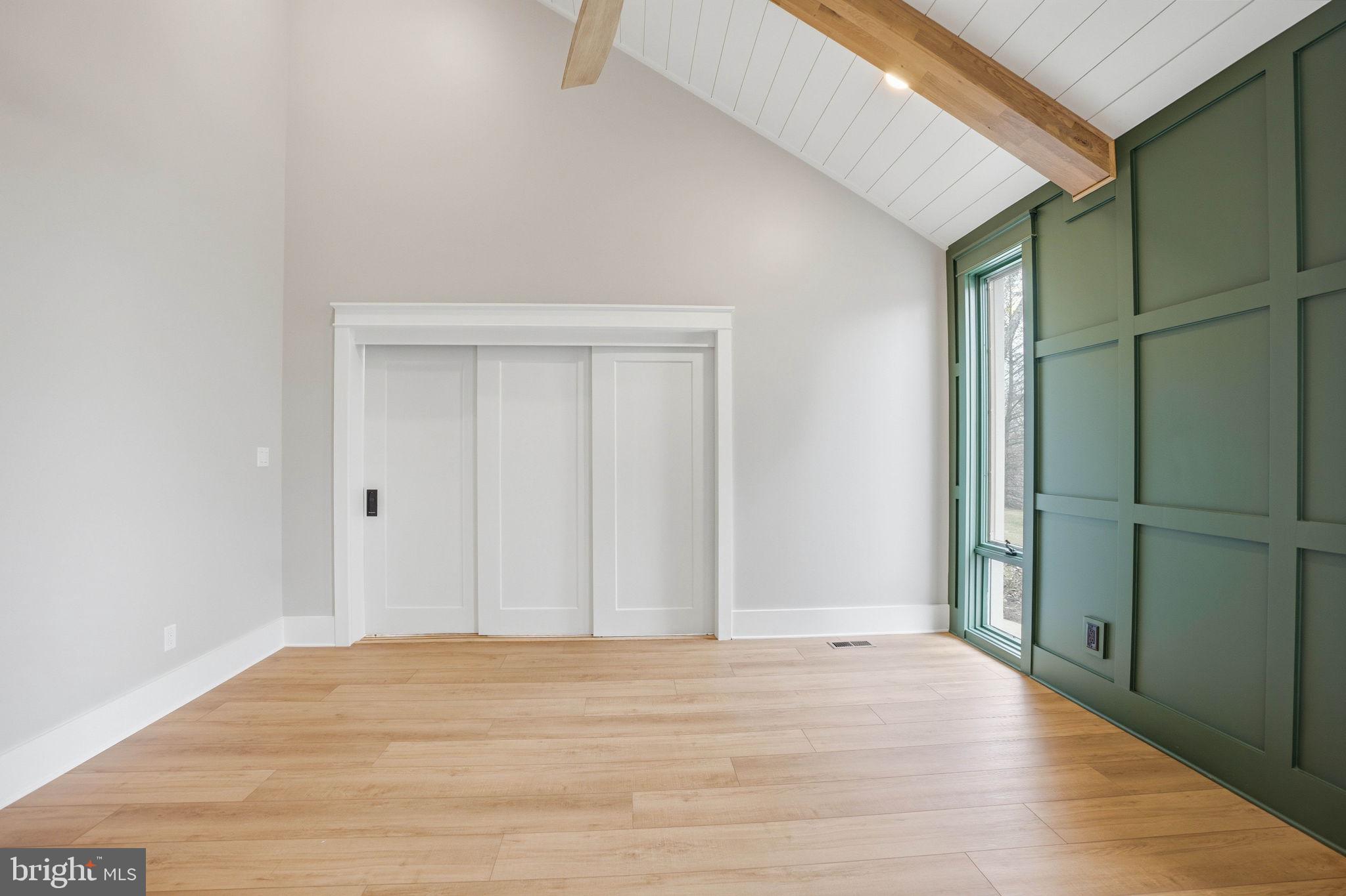 HALLMARK GLEN - Residential