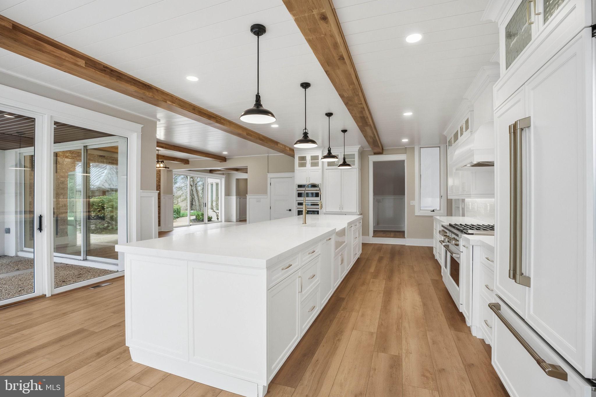 HALLMARK GLEN - Residential