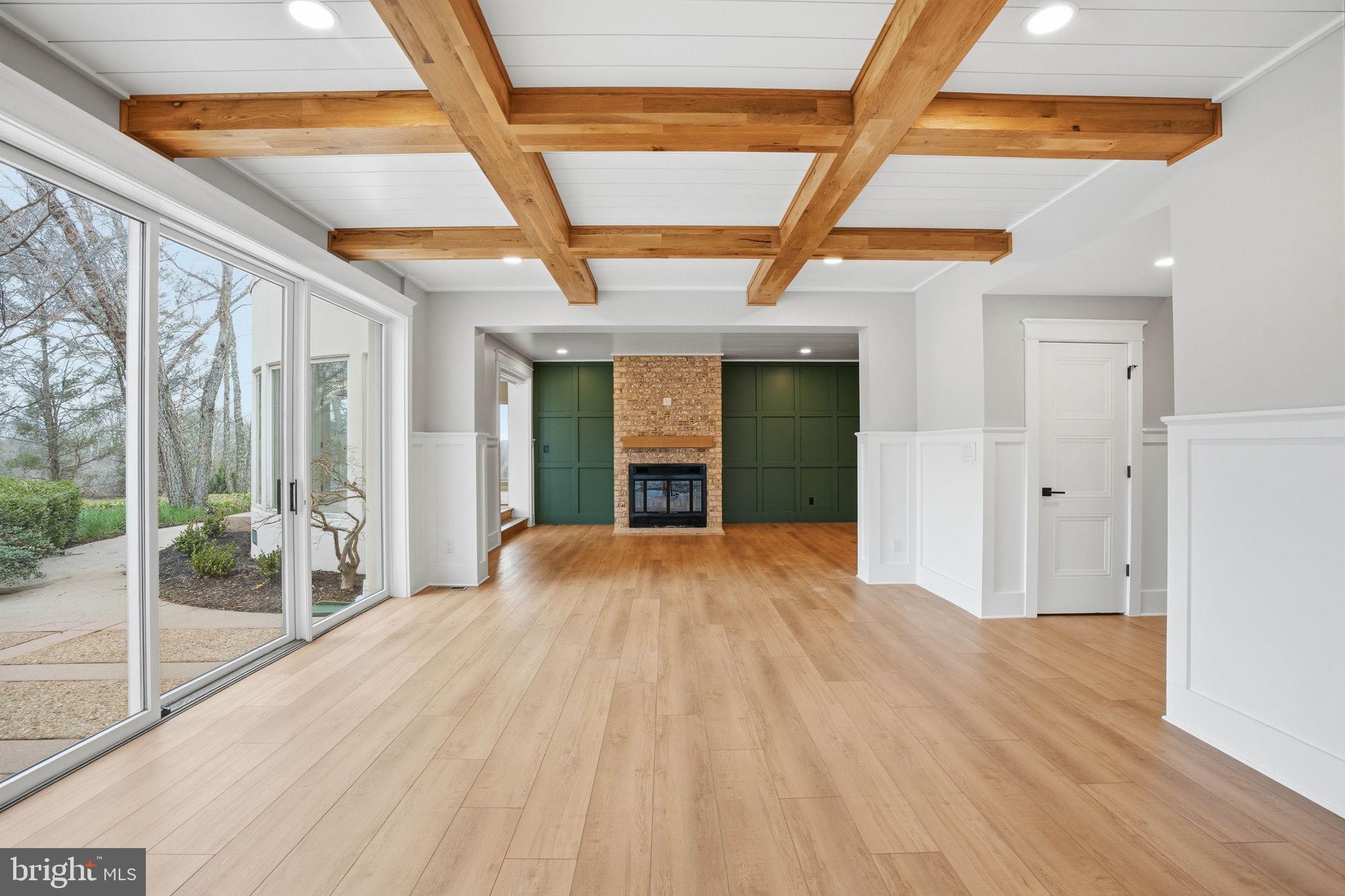 HALLMARK GLEN - Residential