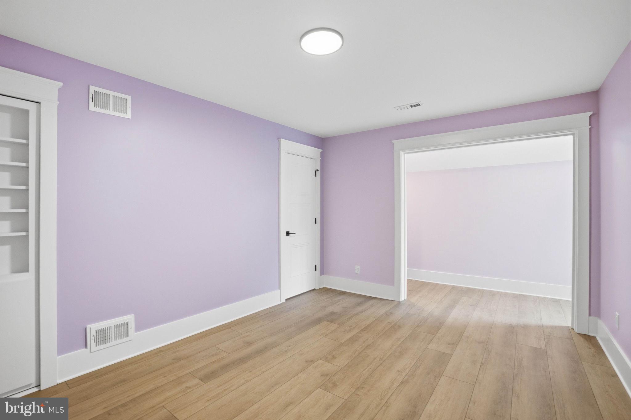 HALLMARK GLEN - Residential