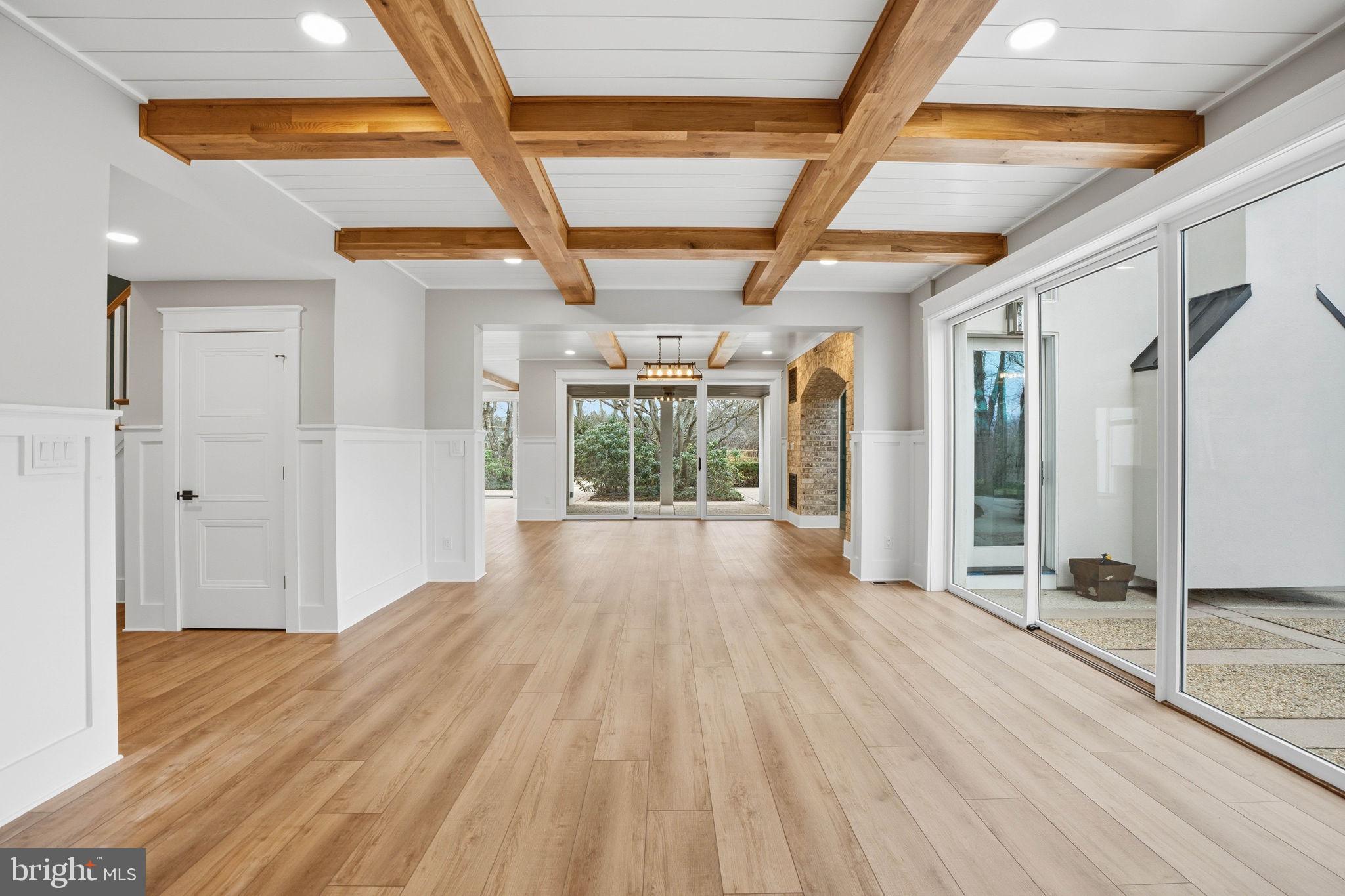 HALLMARK GLEN - Residential