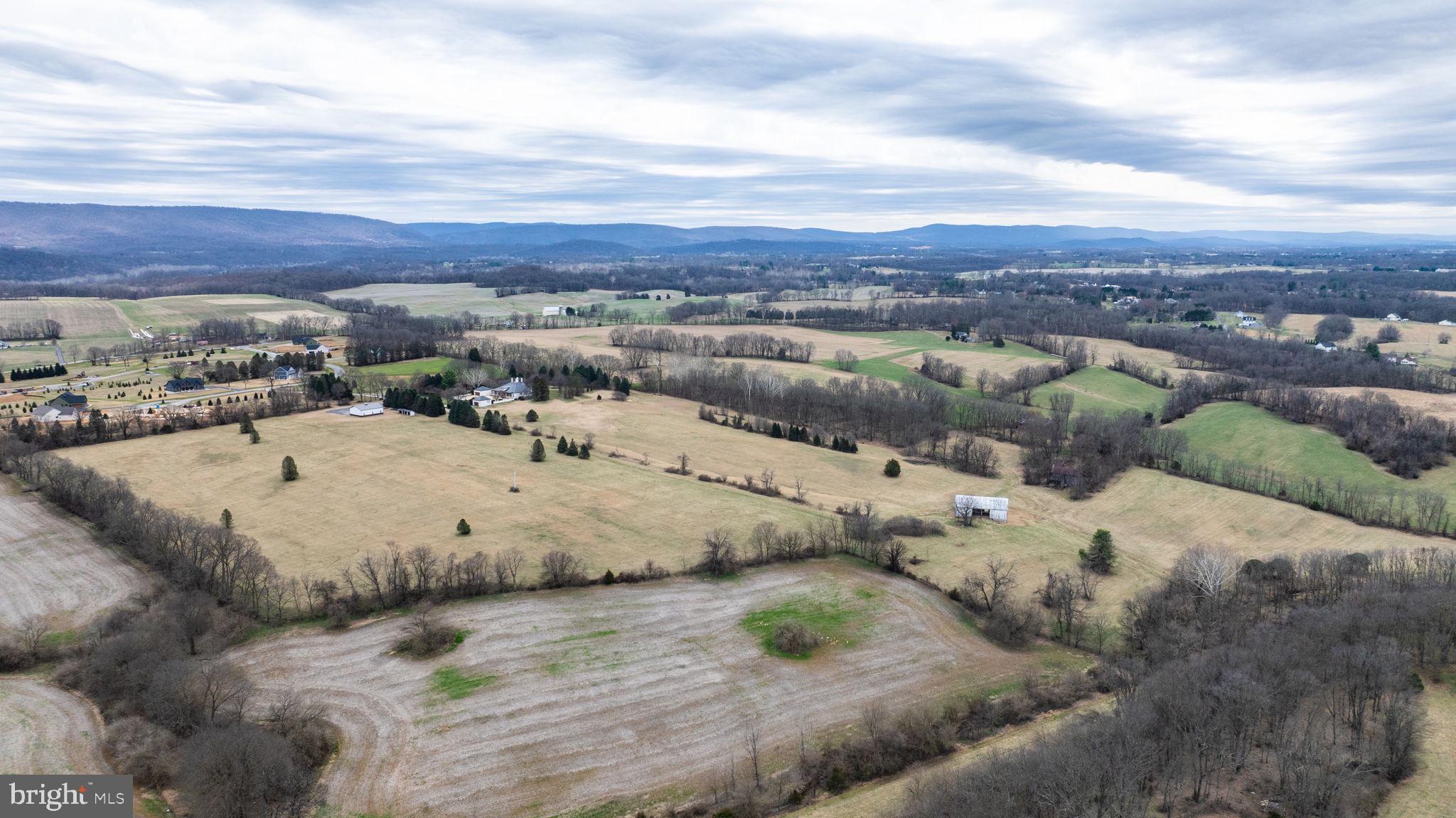 HALLMARK GLEN - Residential