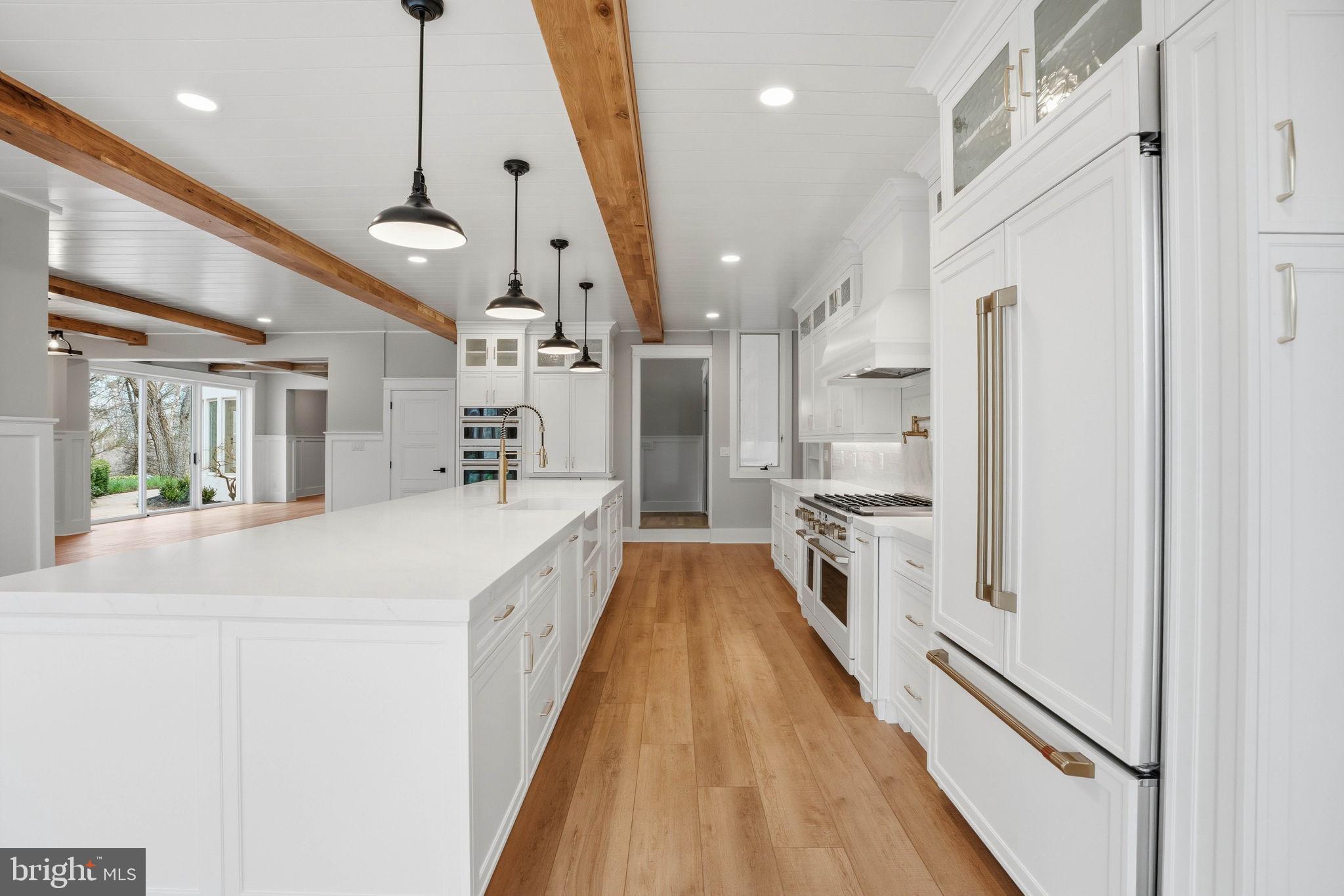 HALLMARK GLEN - Residential