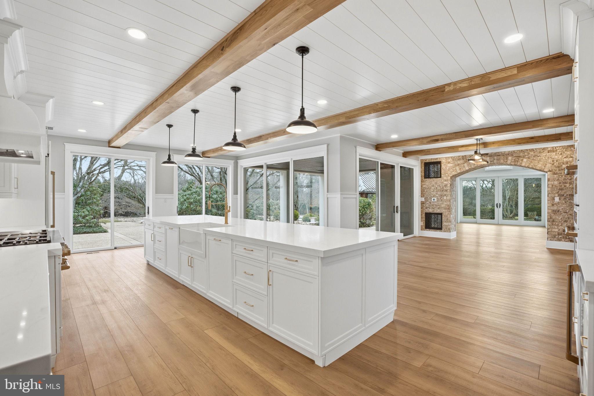 HALLMARK GLEN - Residential