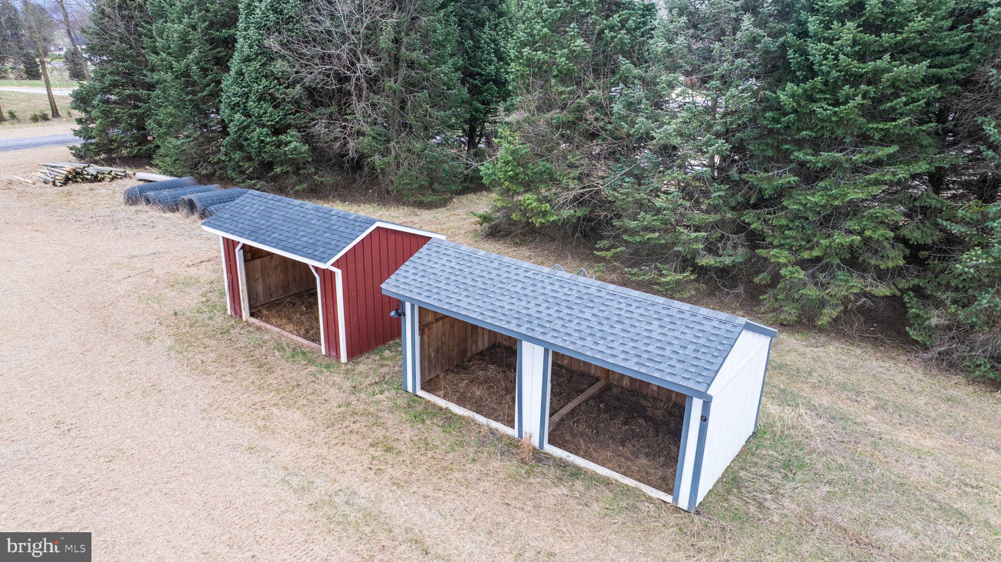 HALLMARK GLEN - Residential