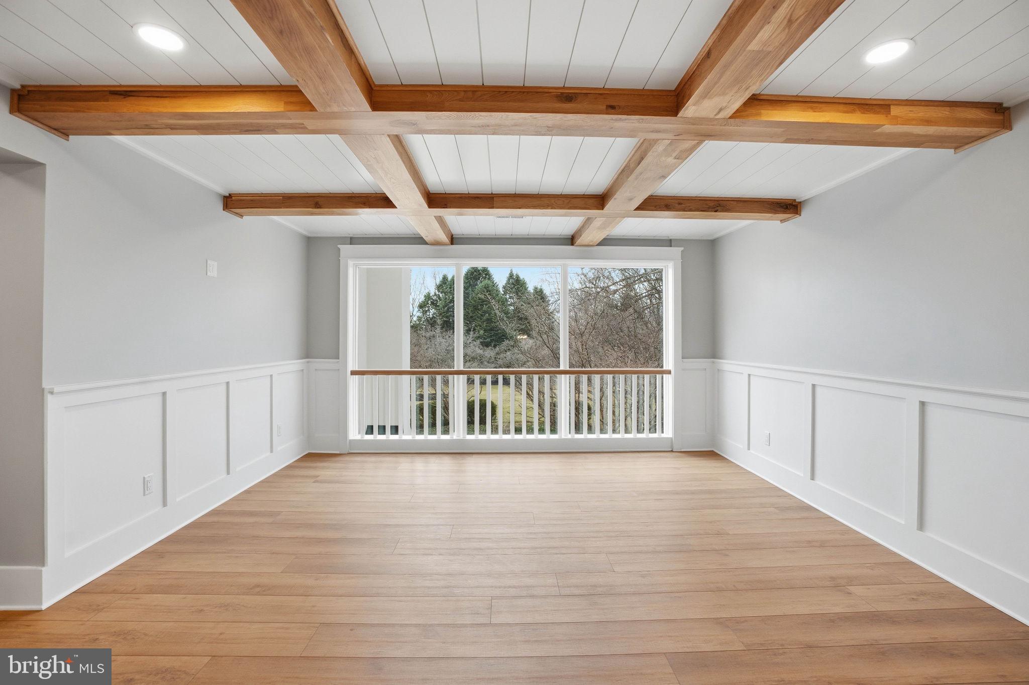 HALLMARK GLEN - Residential