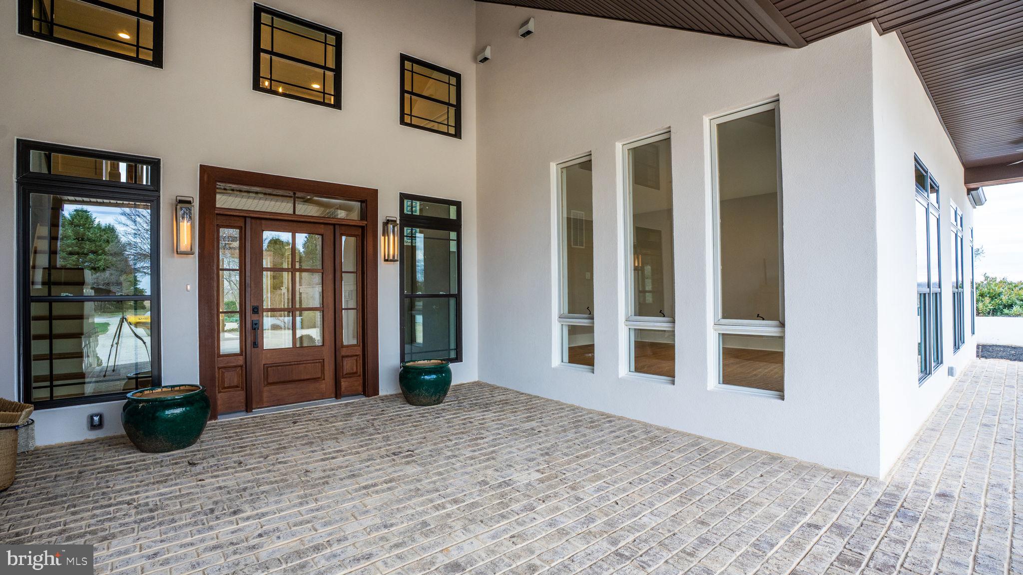 HALLMARK GLEN - Residential