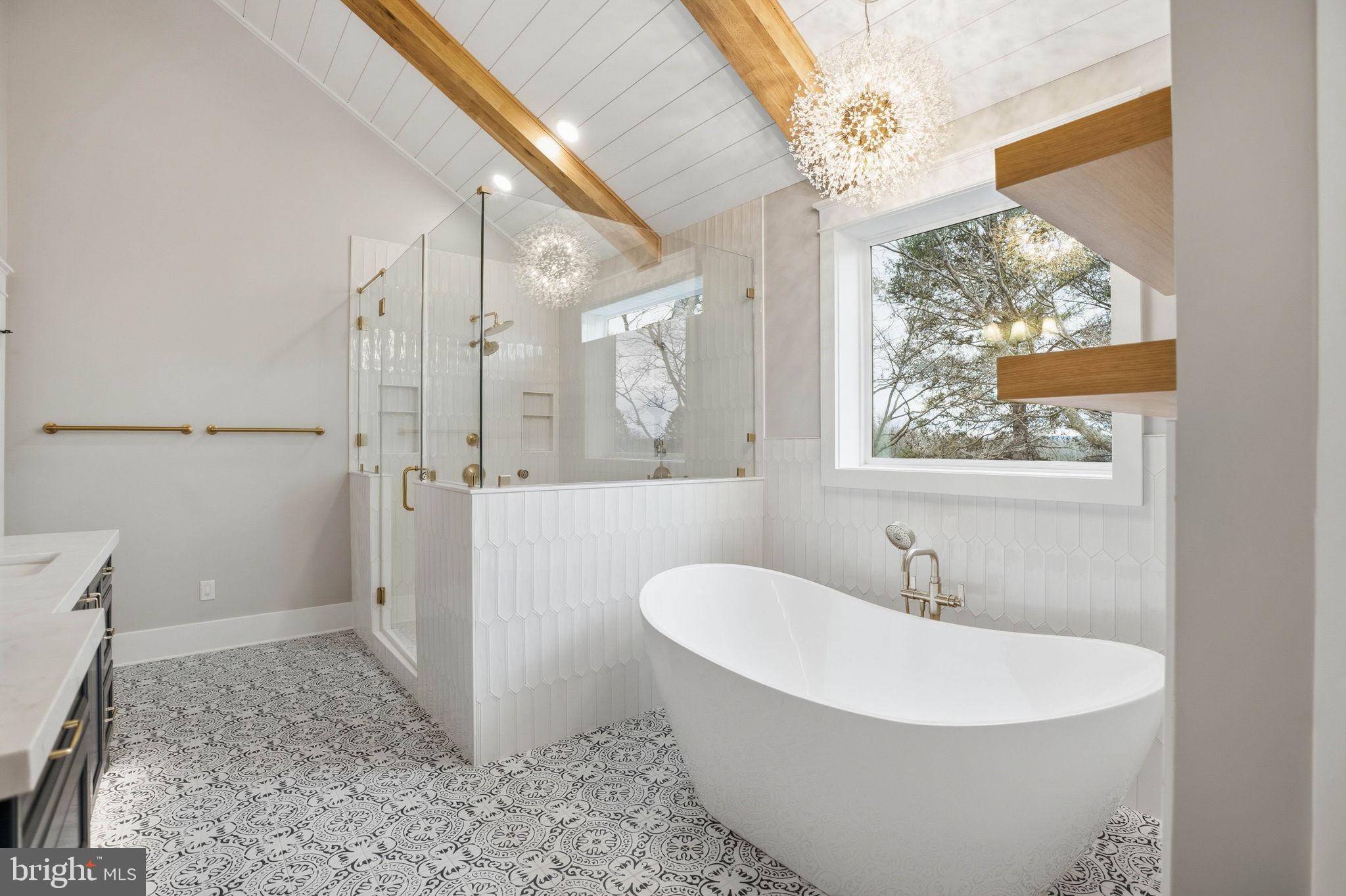 HALLMARK GLEN - Residential