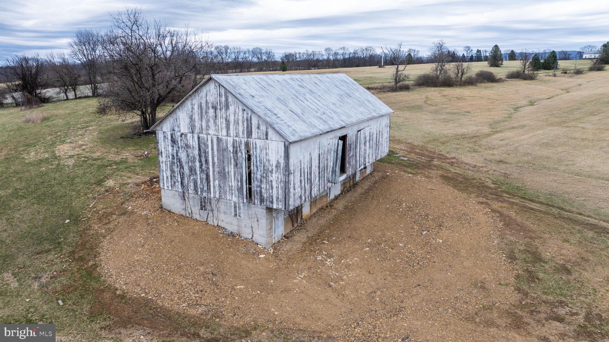 HALLMARK GLEN - Residential