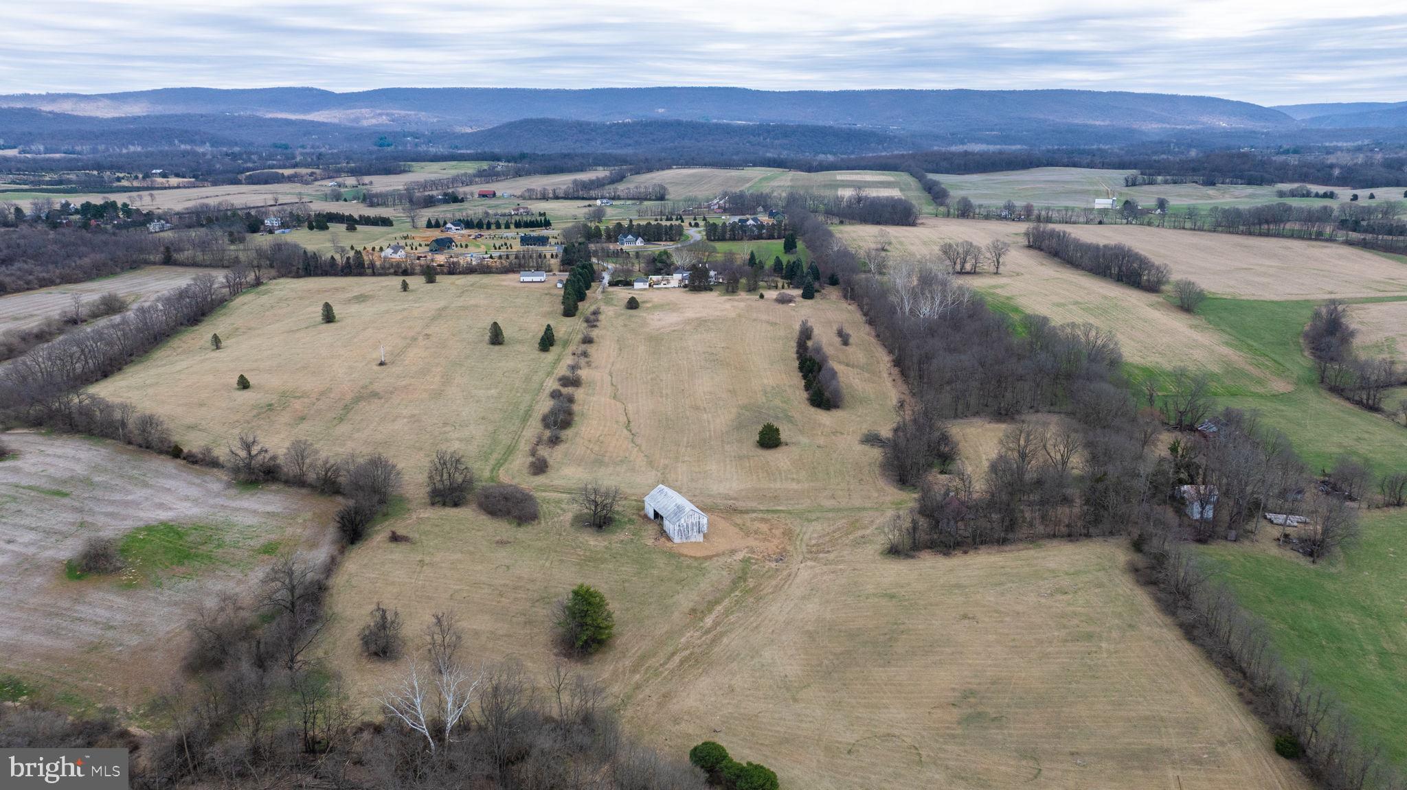 HALLMARK GLEN - Residential