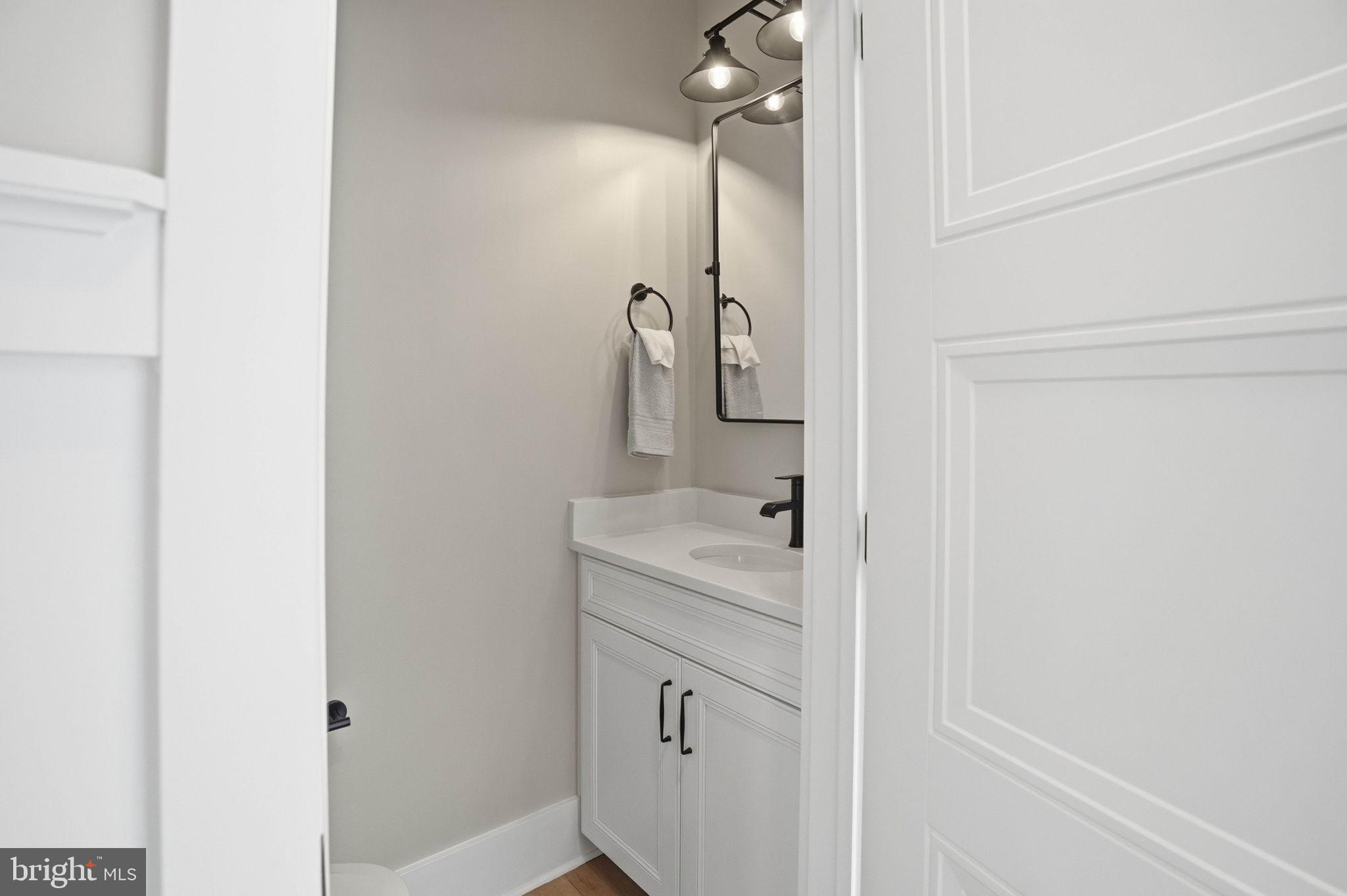 HALLMARK GLEN - Residential