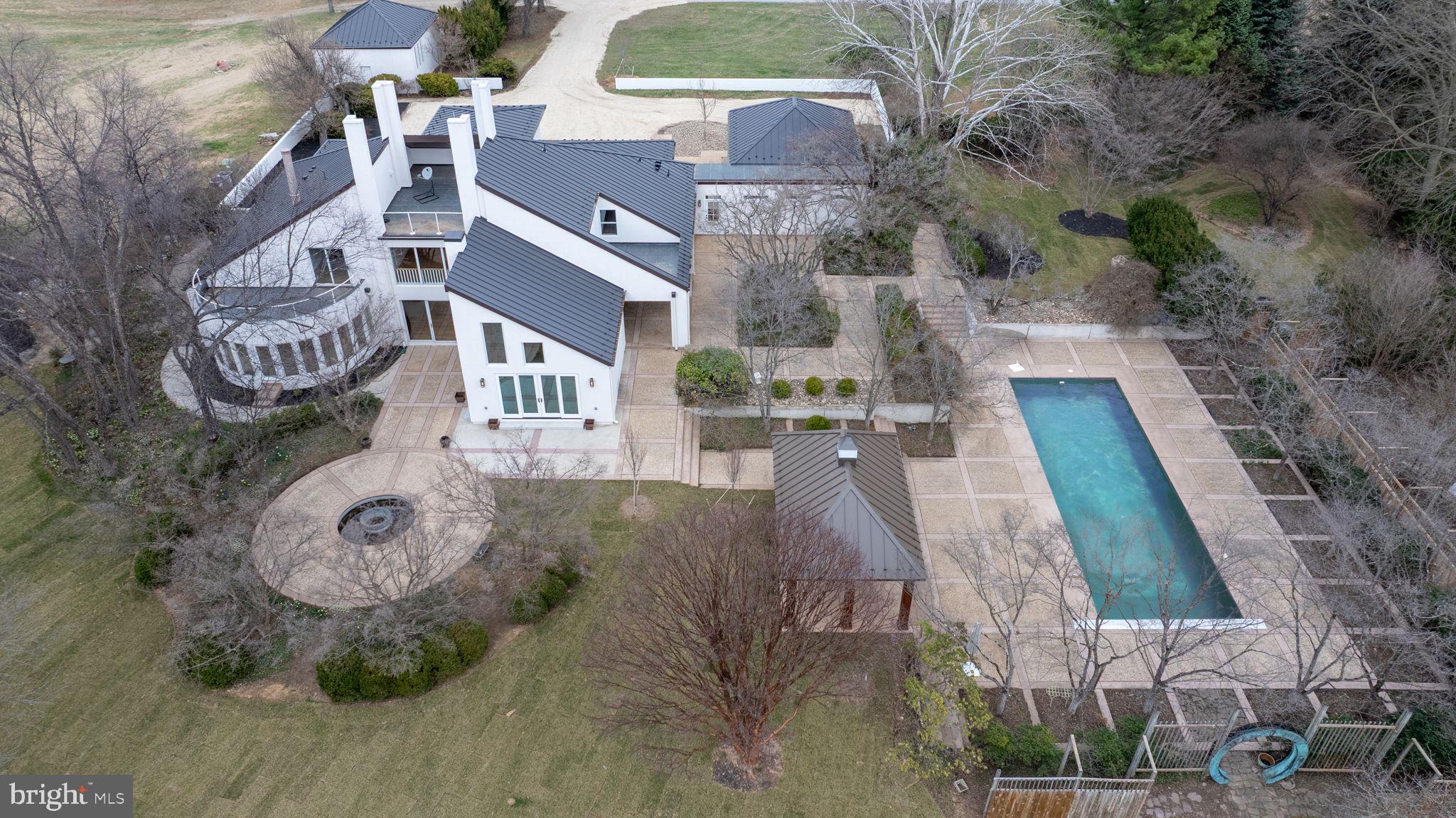 HALLMARK GLEN - Residential