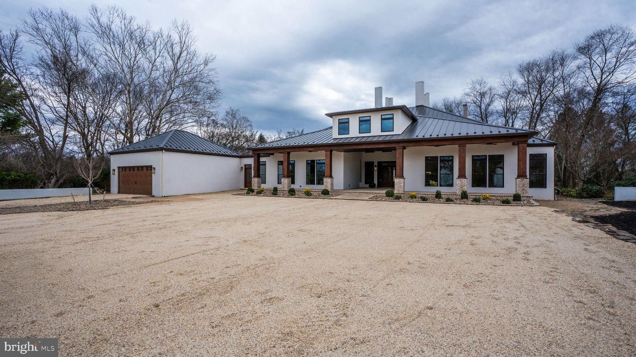 HALLMARK GLEN - Residential