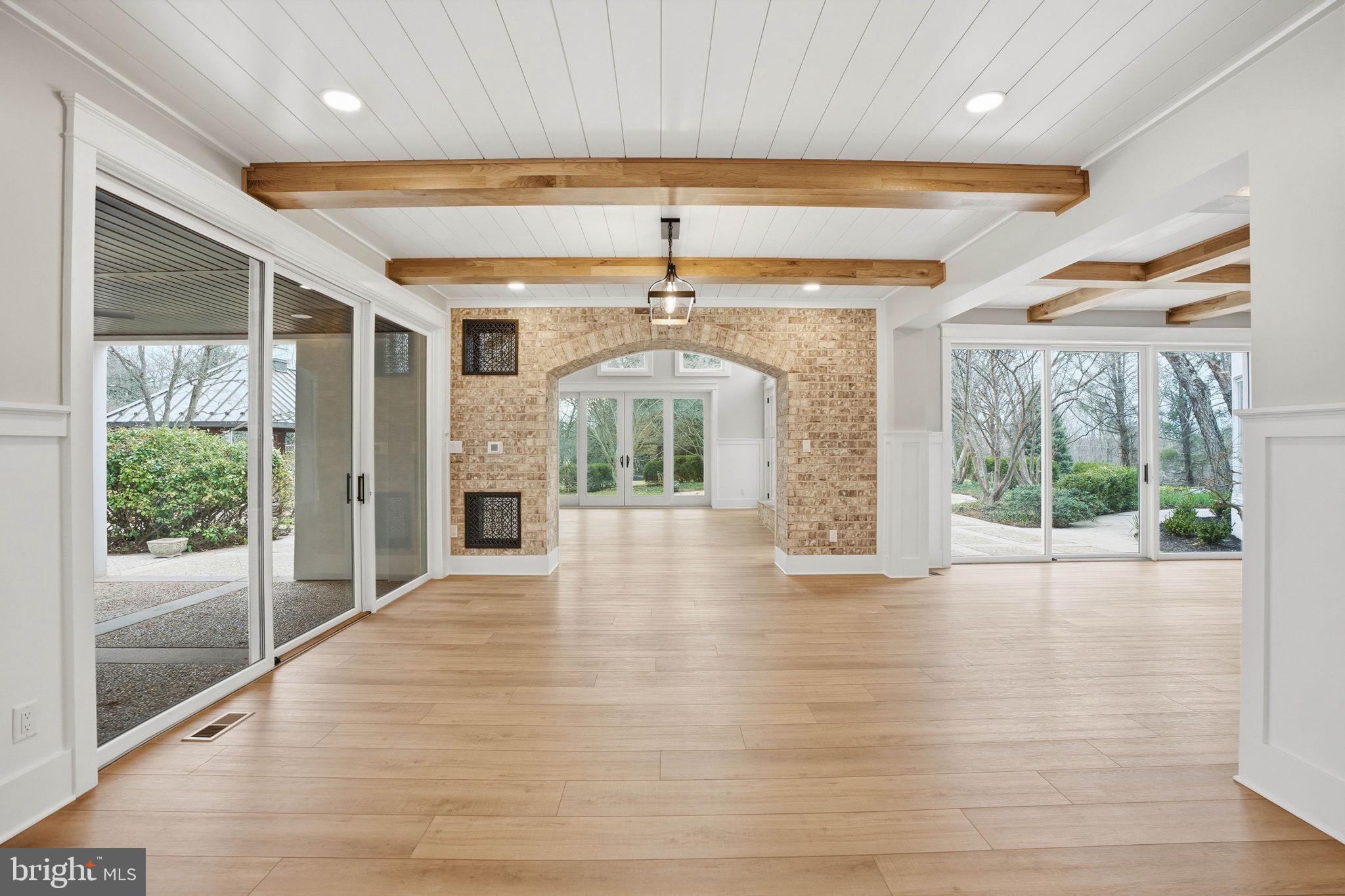 HALLMARK GLEN - Residential