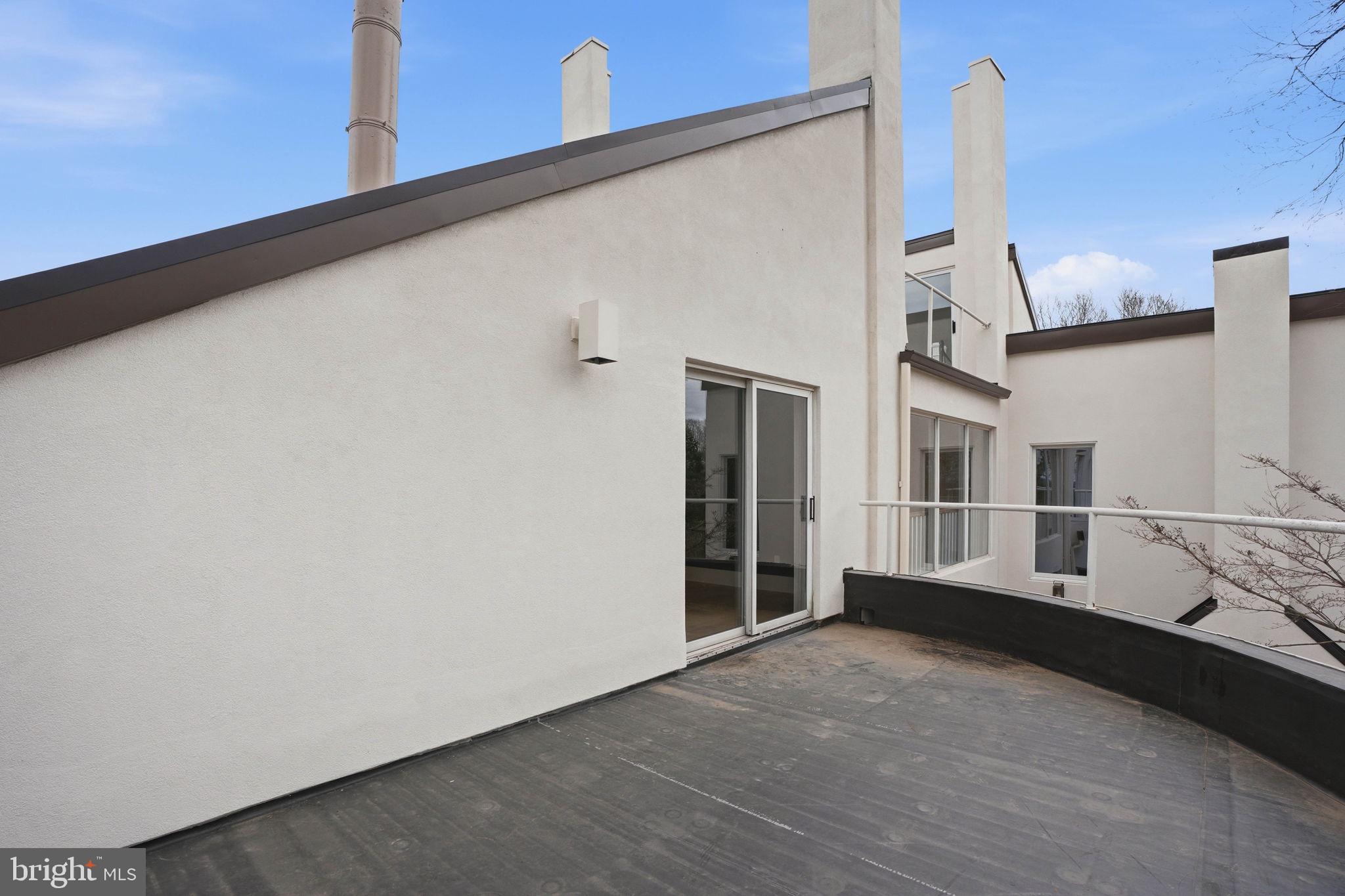 HALLMARK GLEN - Residential