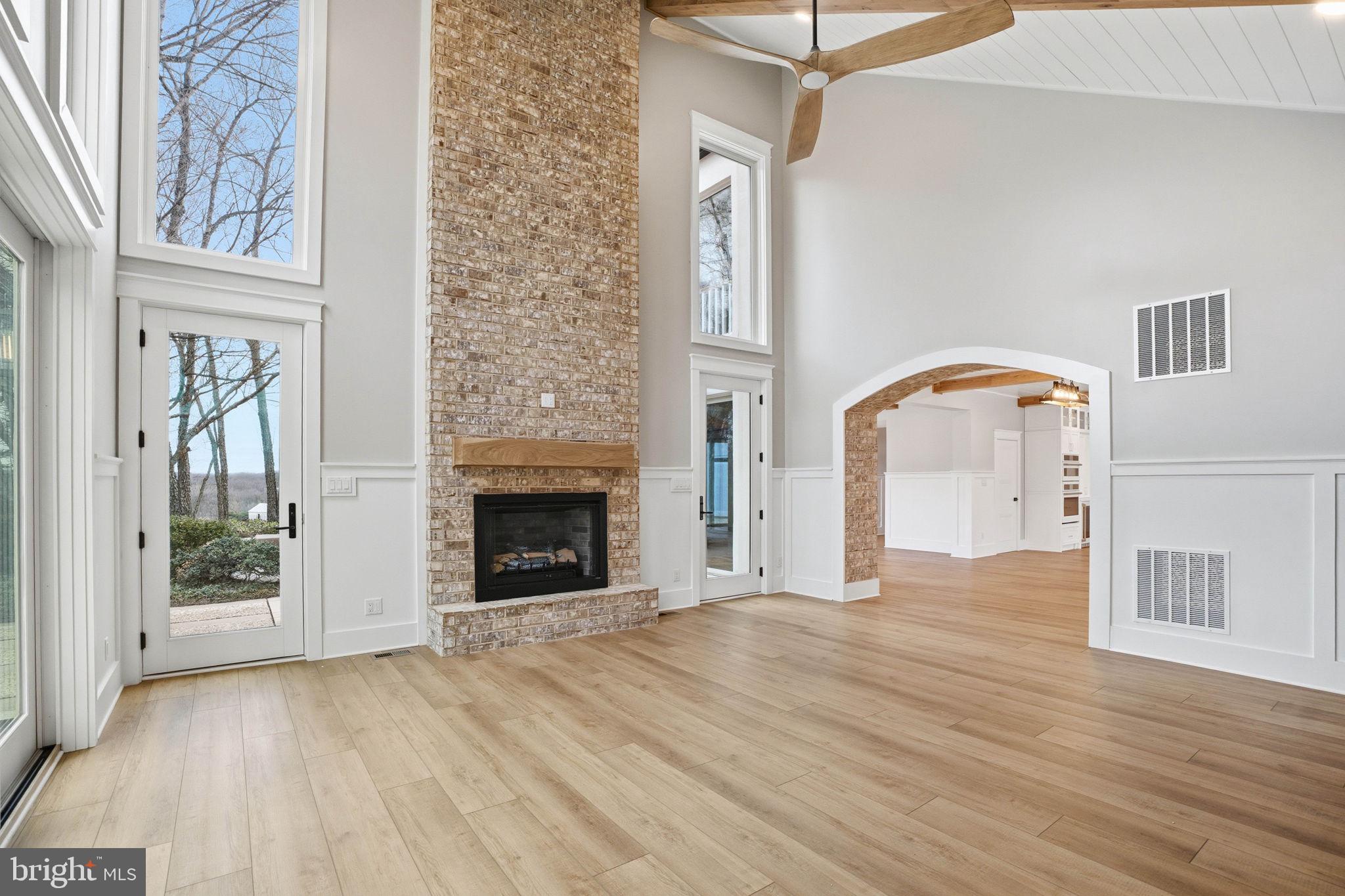 HALLMARK GLEN - Residential