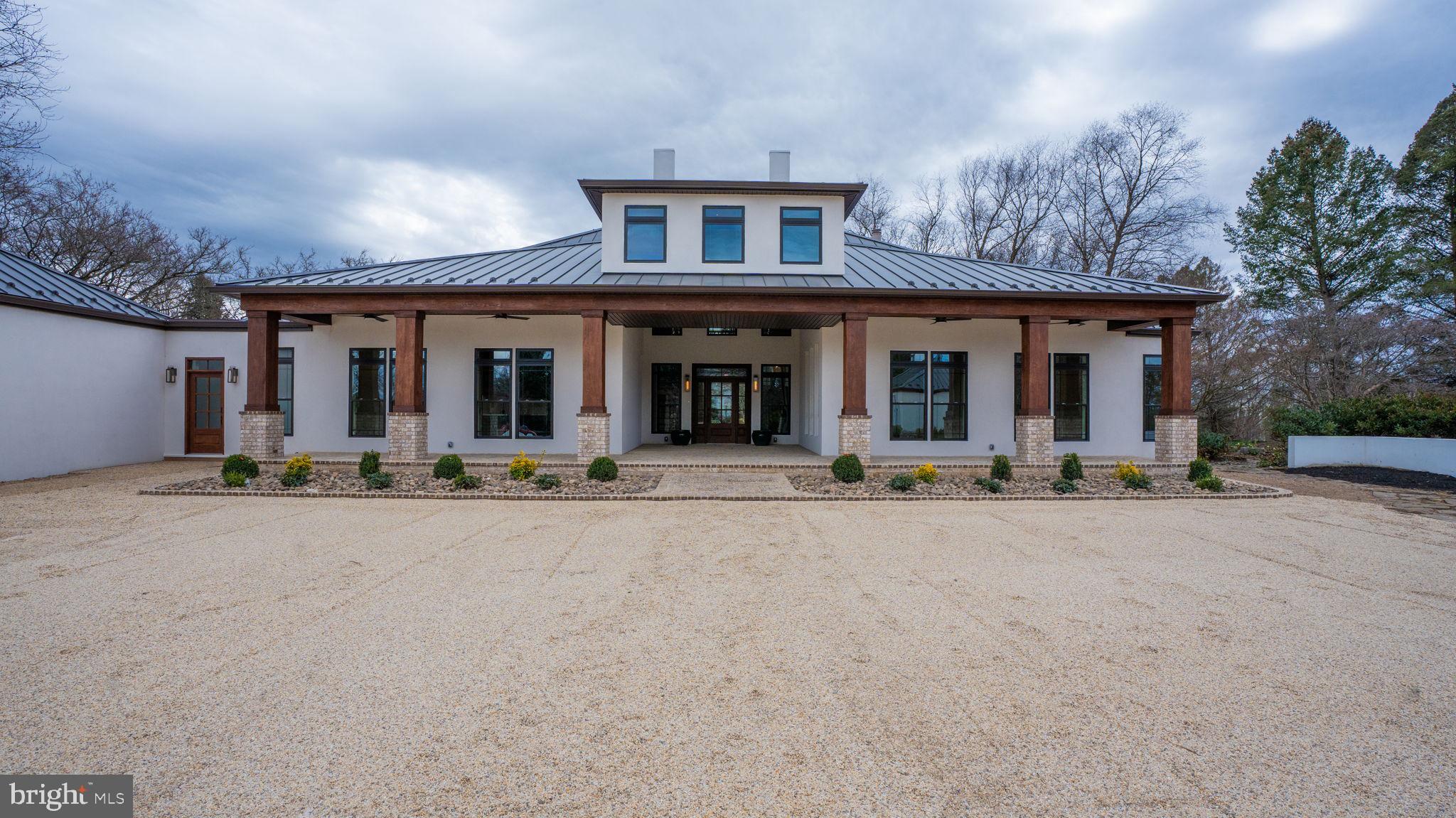 HALLMARK GLEN - Residential