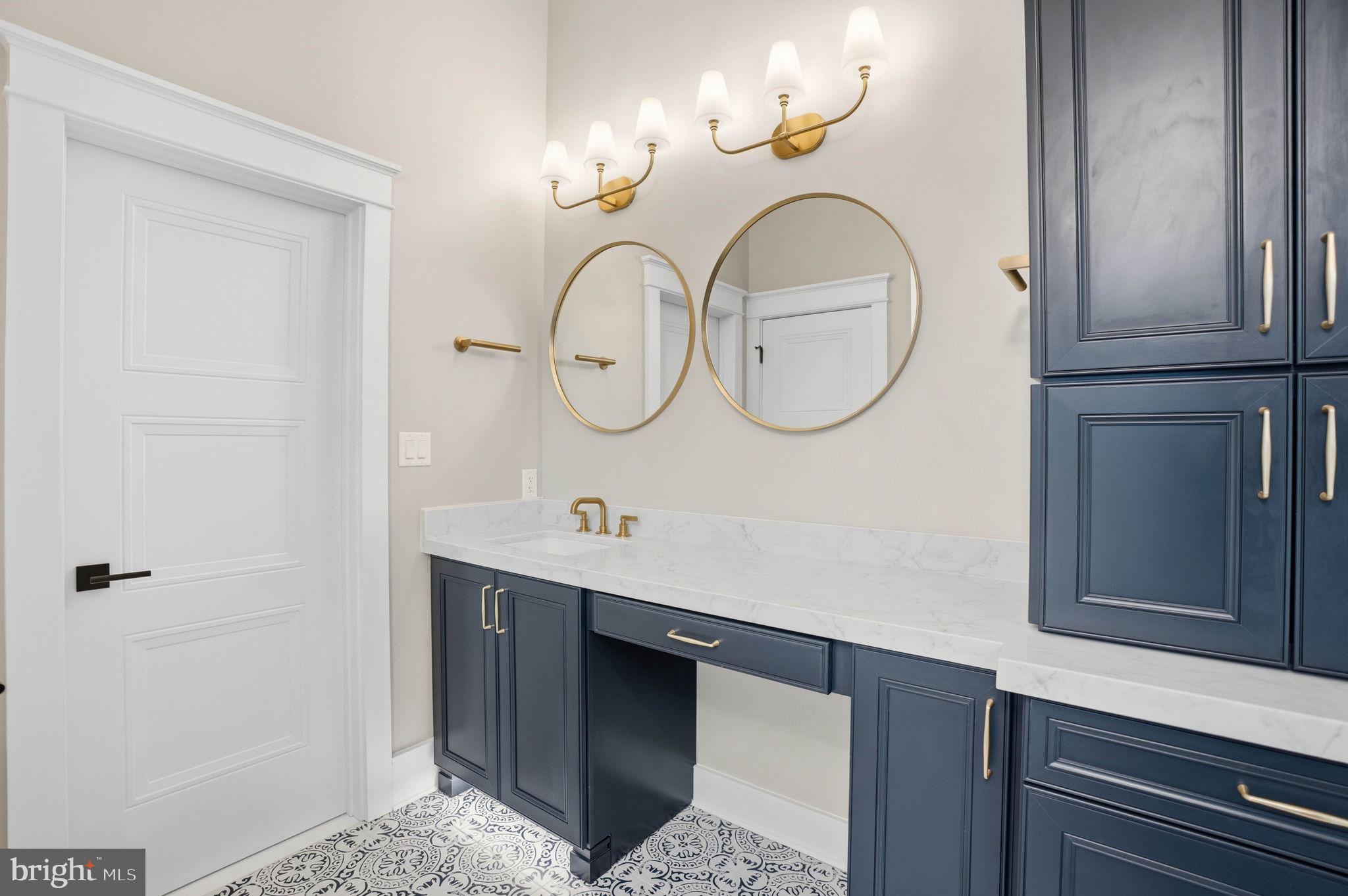 HALLMARK GLEN - Residential