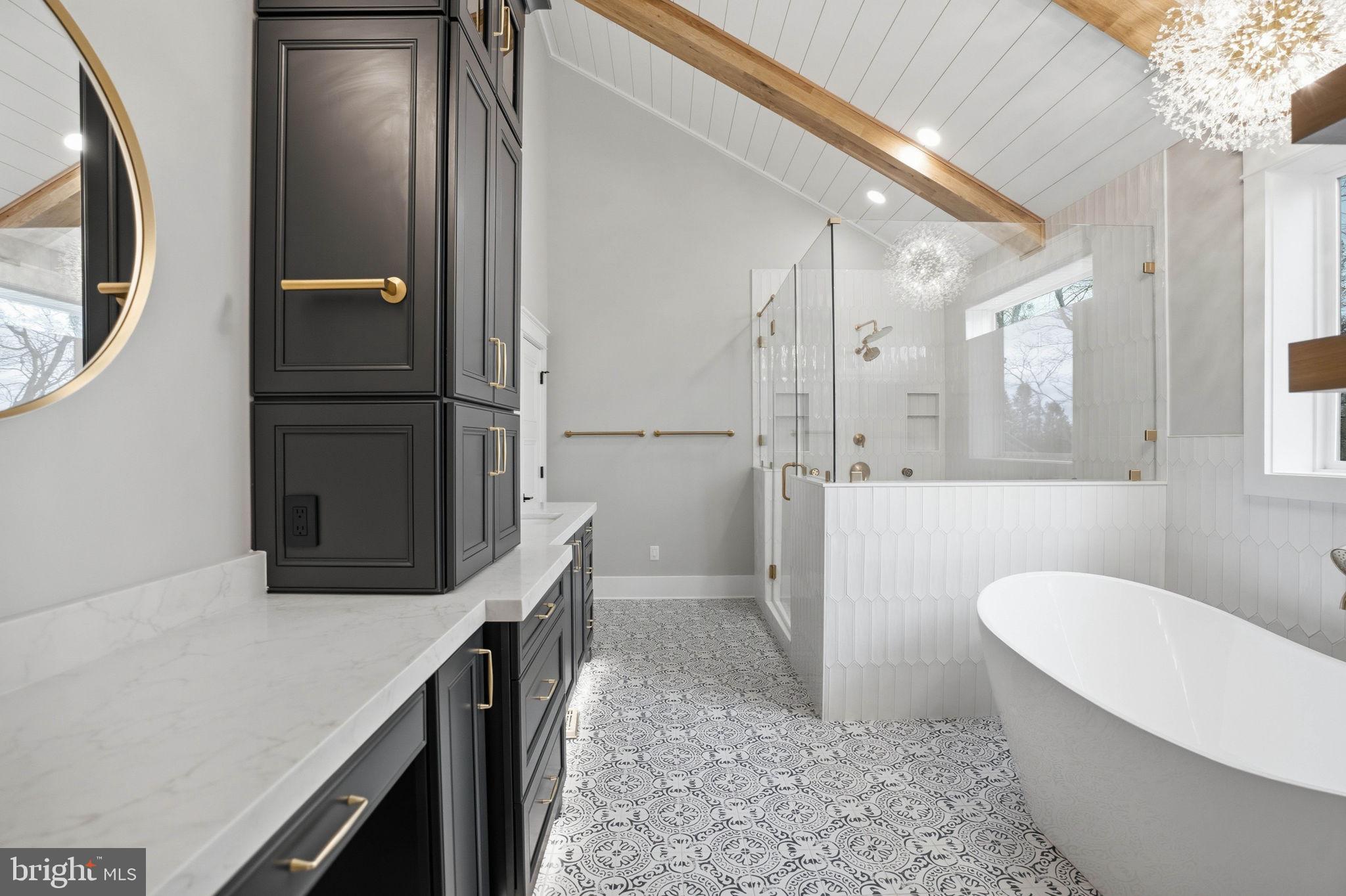 HALLMARK GLEN - Residential