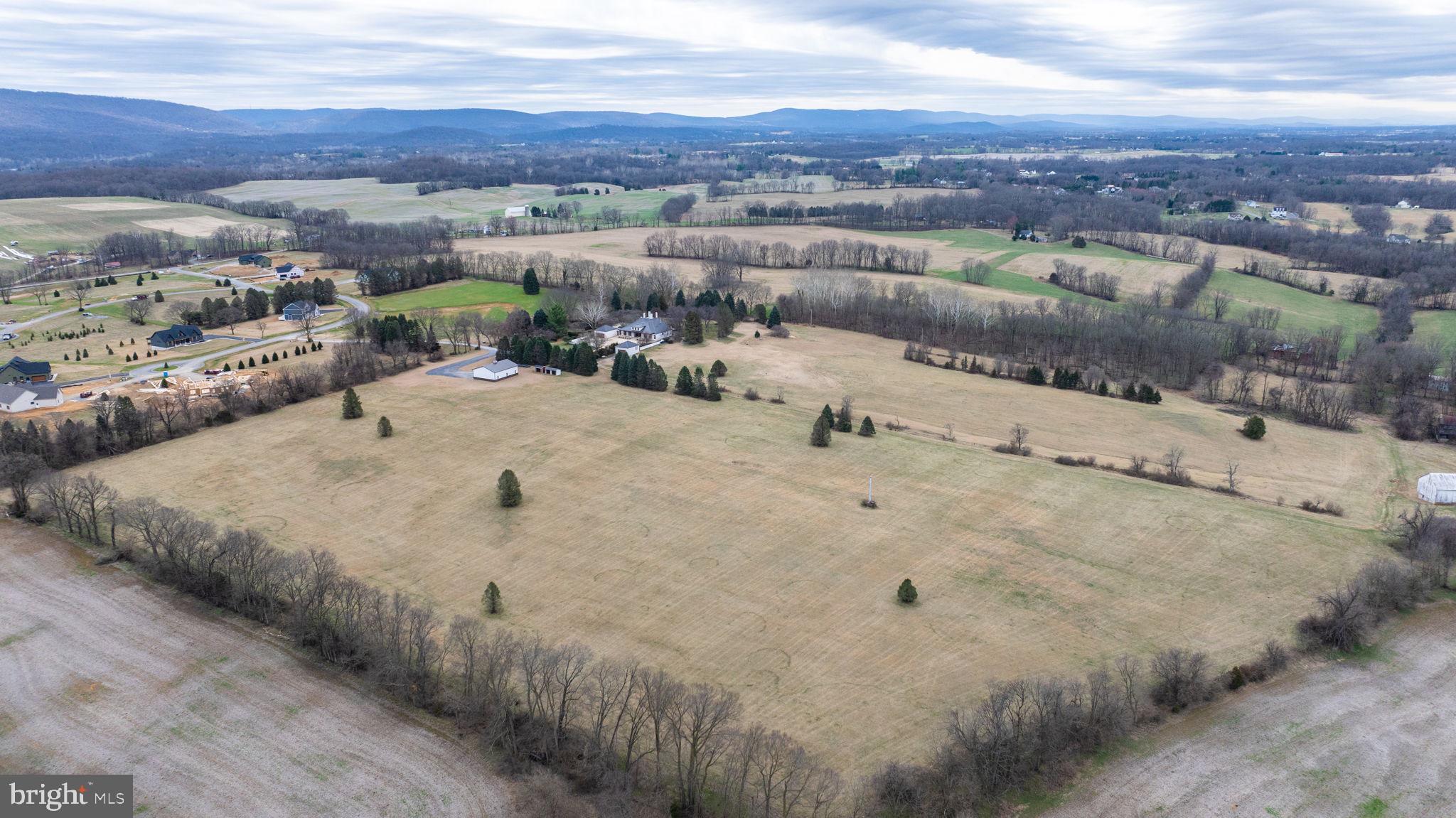 HALLMARK GLEN - Residential