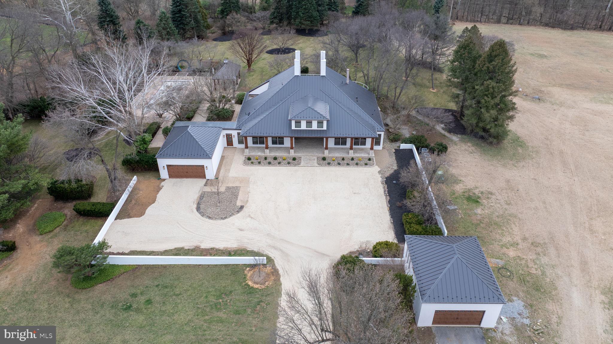 HALLMARK GLEN - Residential