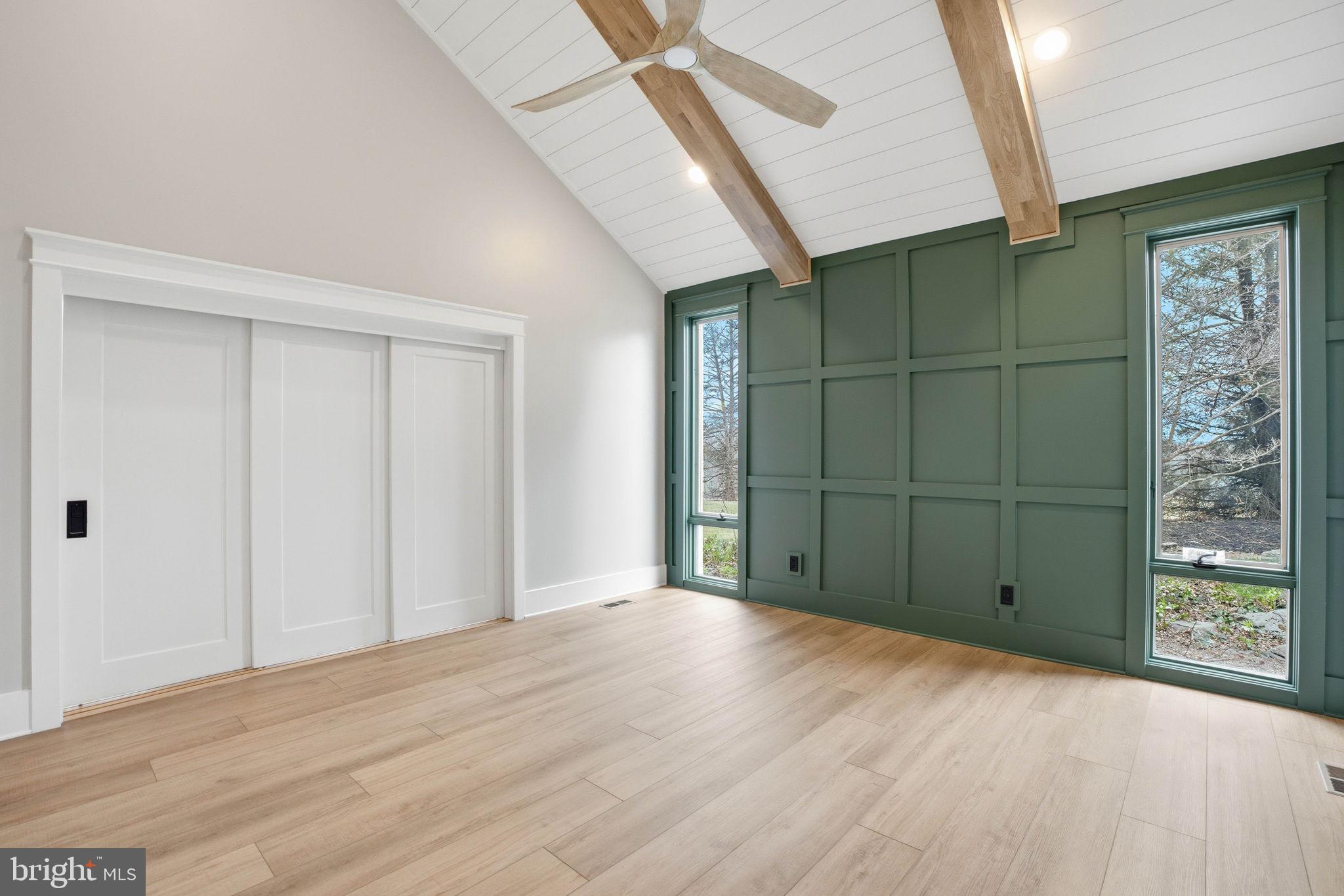 HALLMARK GLEN - Residential