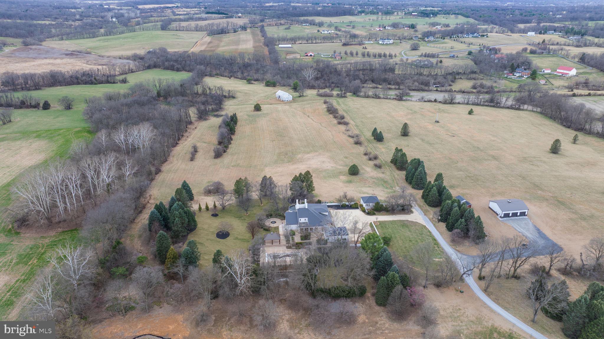 HALLMARK GLEN - Residential