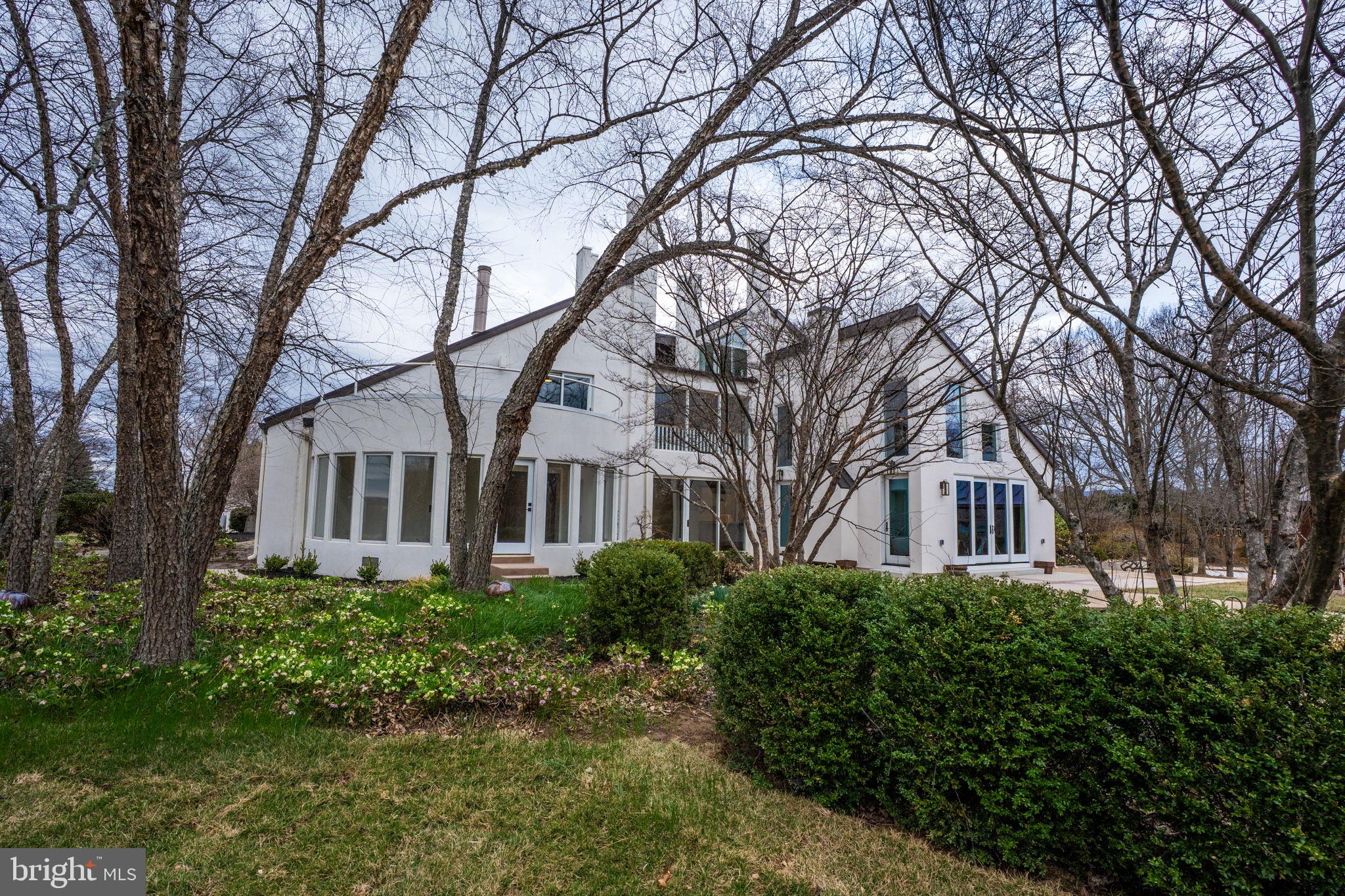 HALLMARK GLEN - Residential