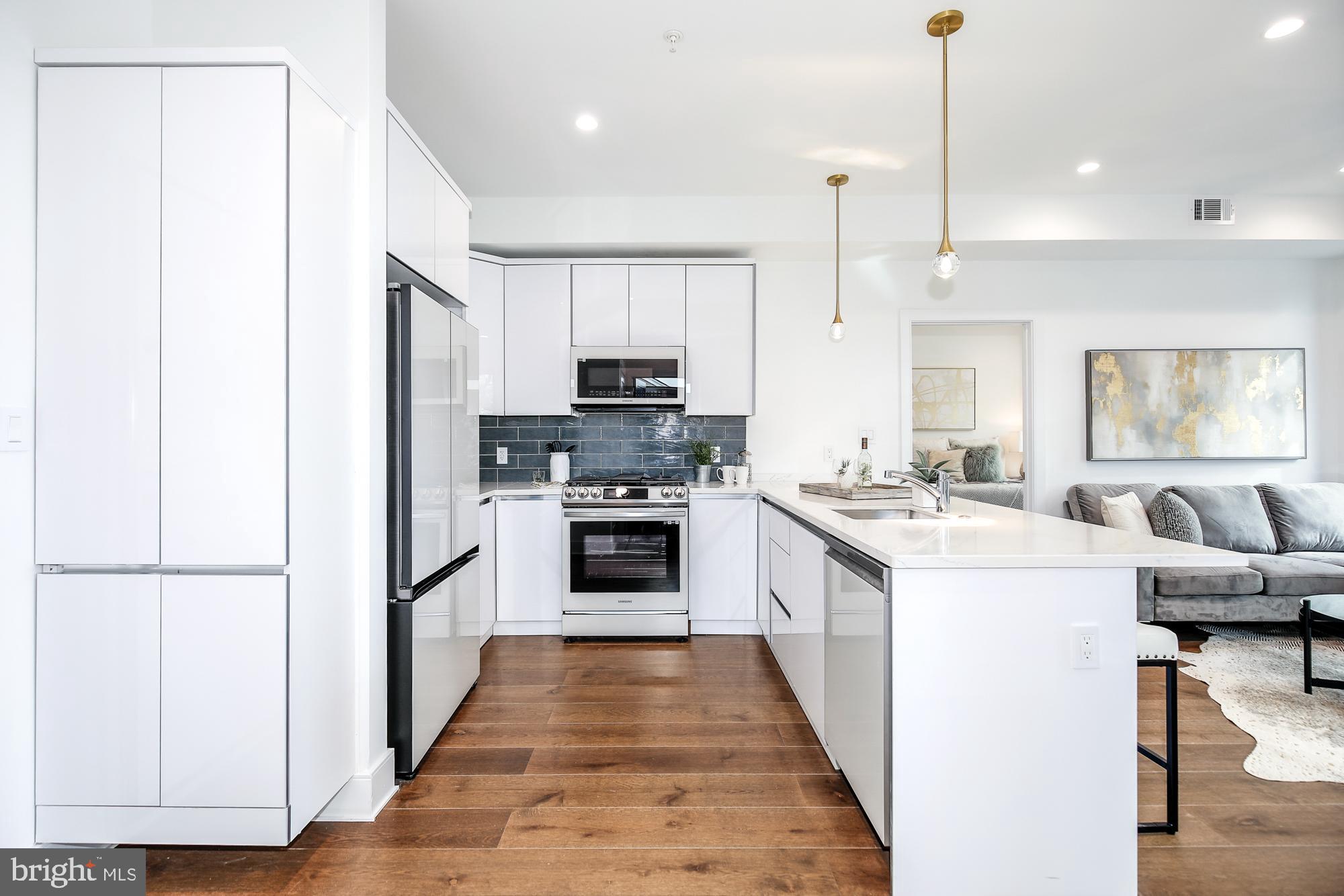 1002 RHODE ISLAND AVENUE NE 3