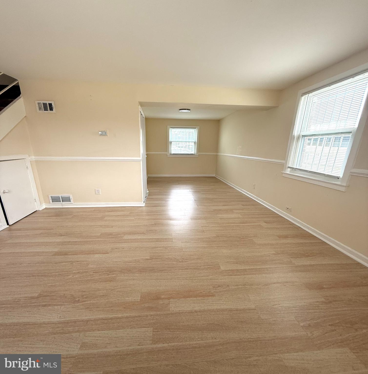 IVERSON SQUARE CONDOMINIUM - Residential Lease