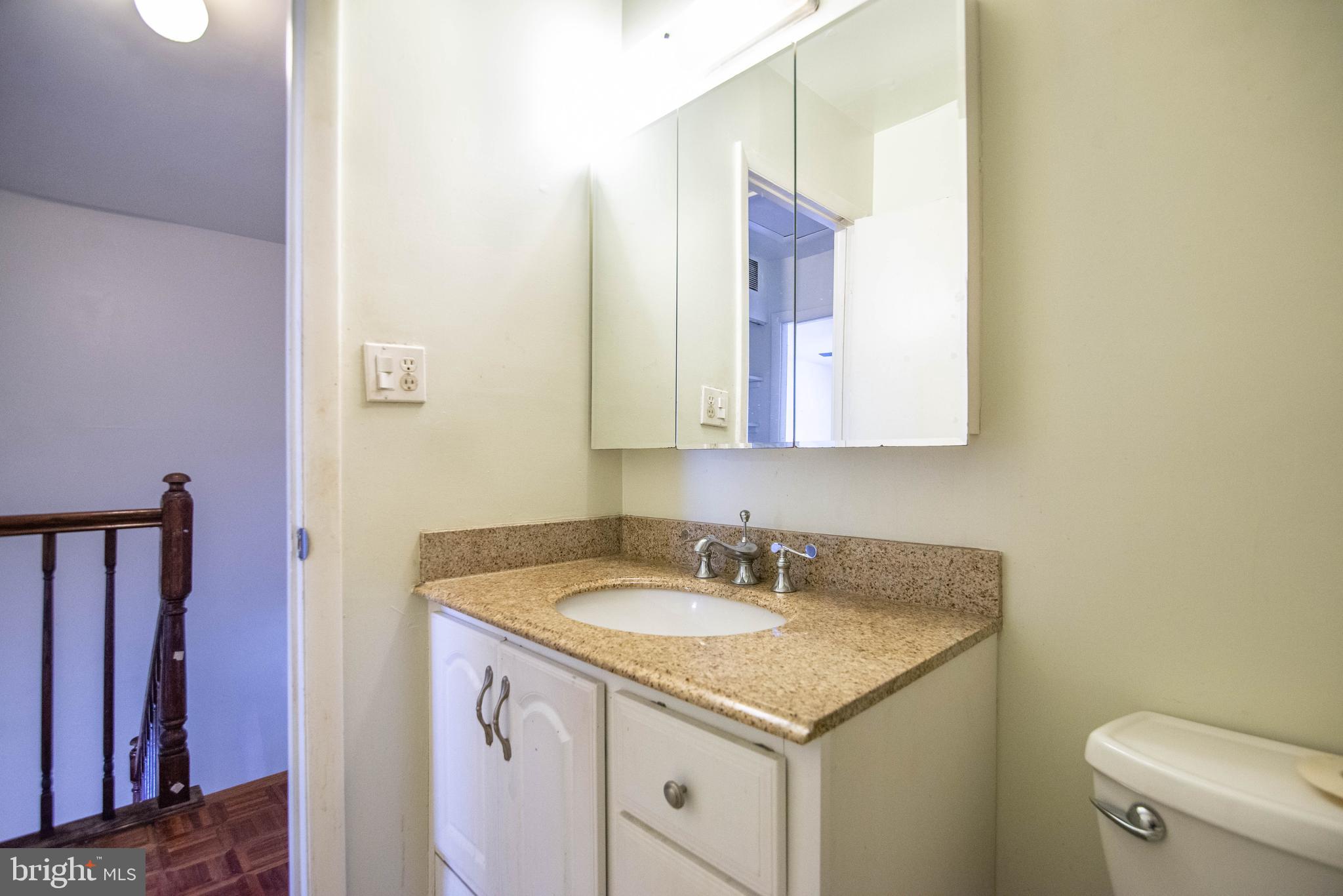 KINGS POINT - Residential Lease