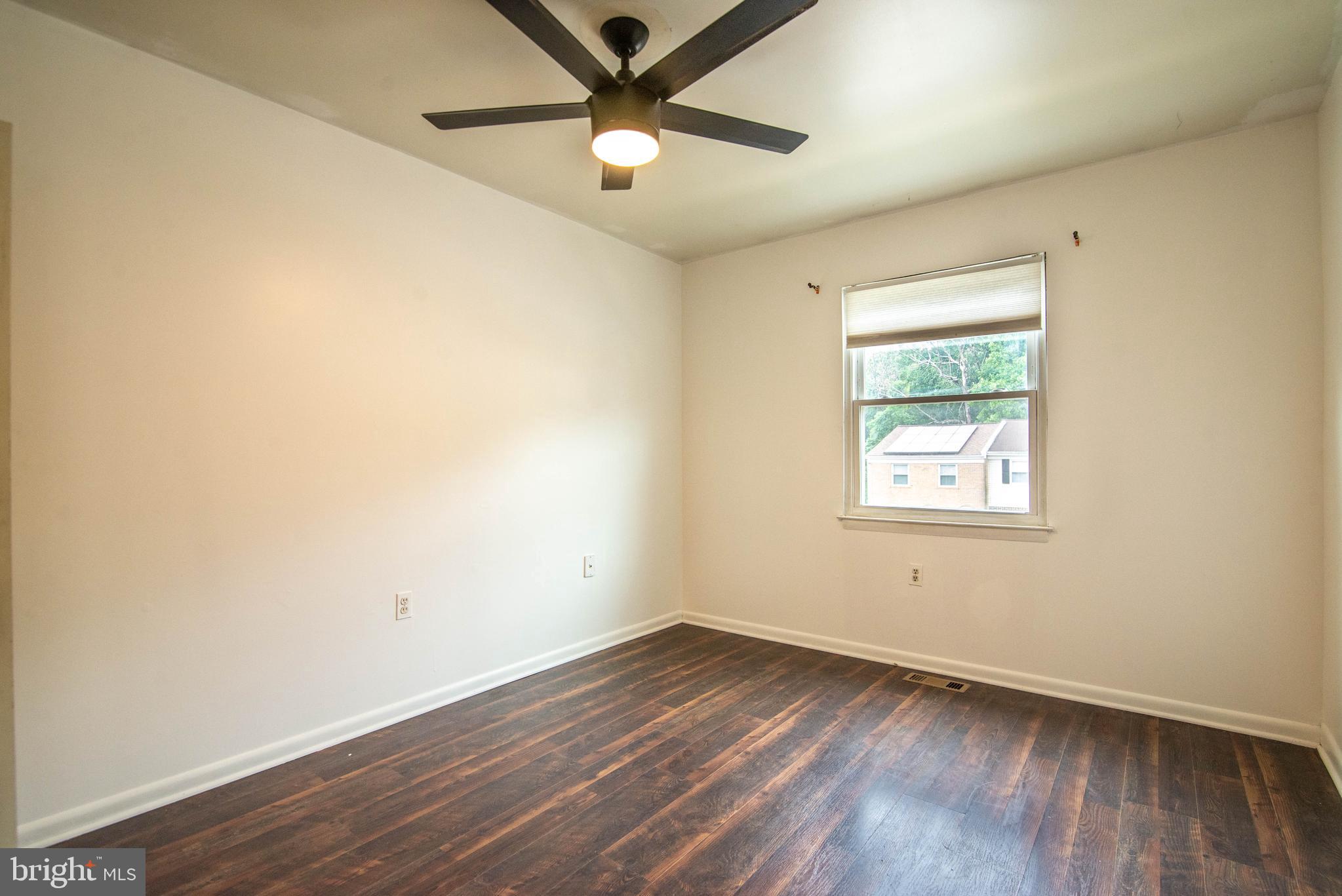 KINGS POINT - Residential Lease