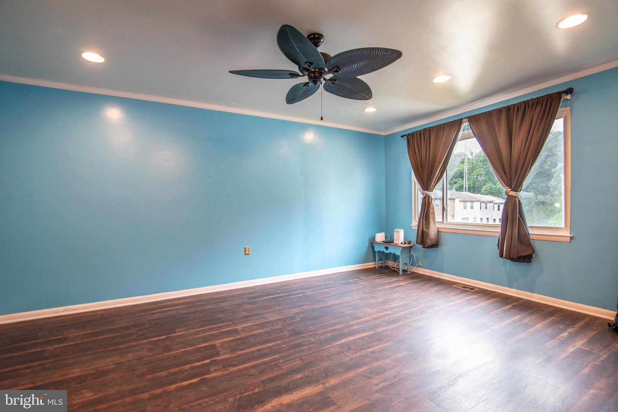 KINGS POINT - Residential Lease