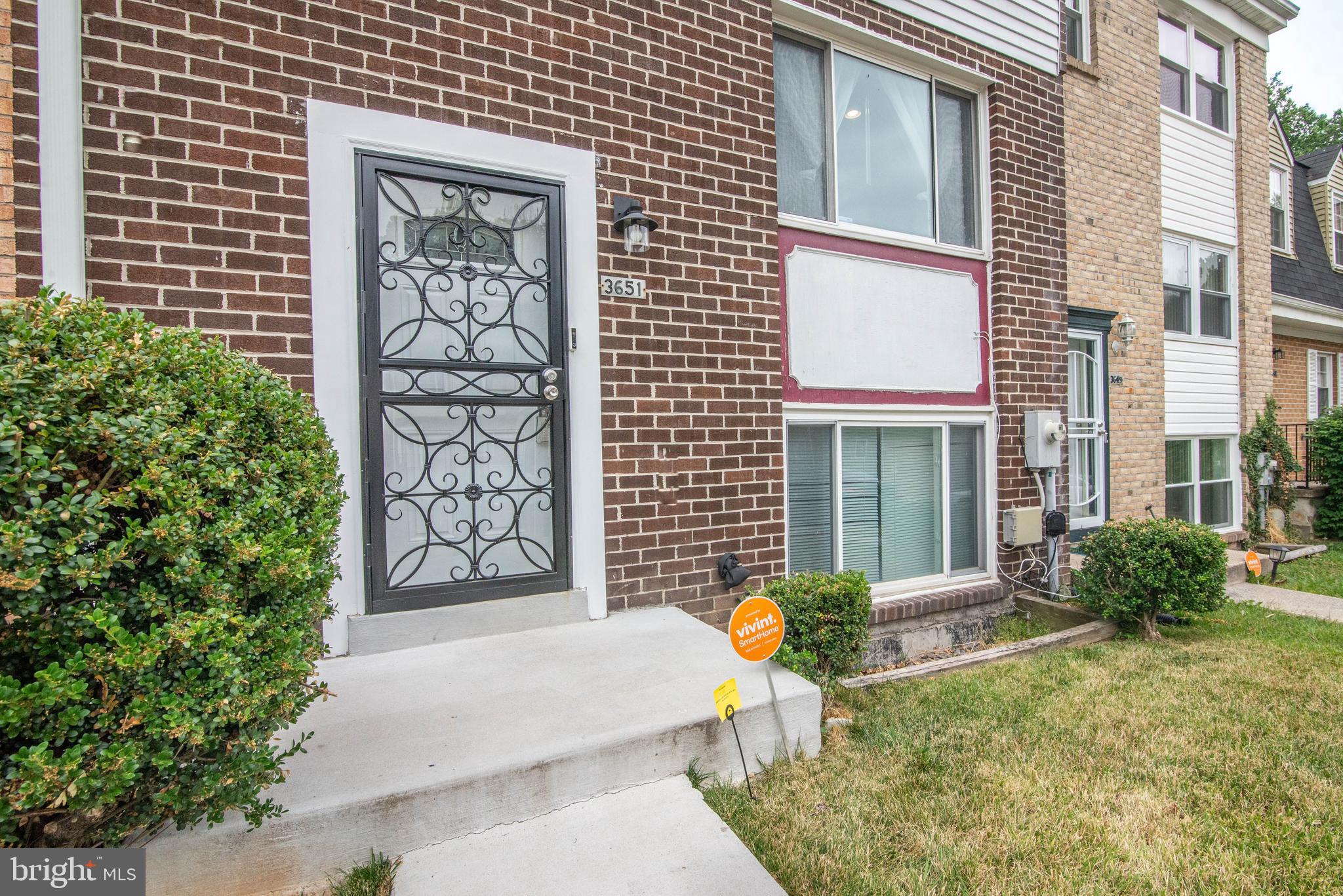 KINGS POINT - Residential Lease