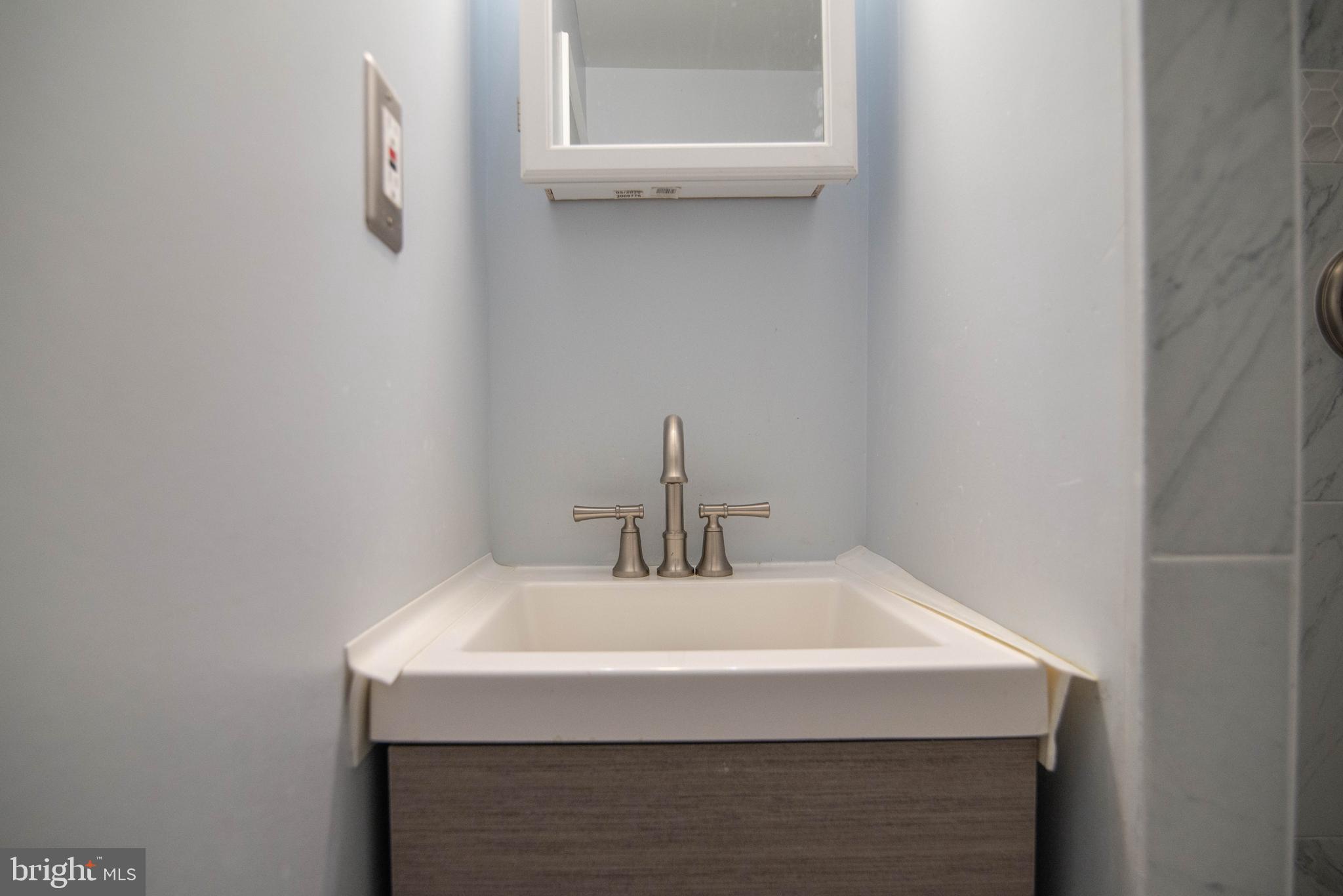 KINGS POINT - Residential Lease