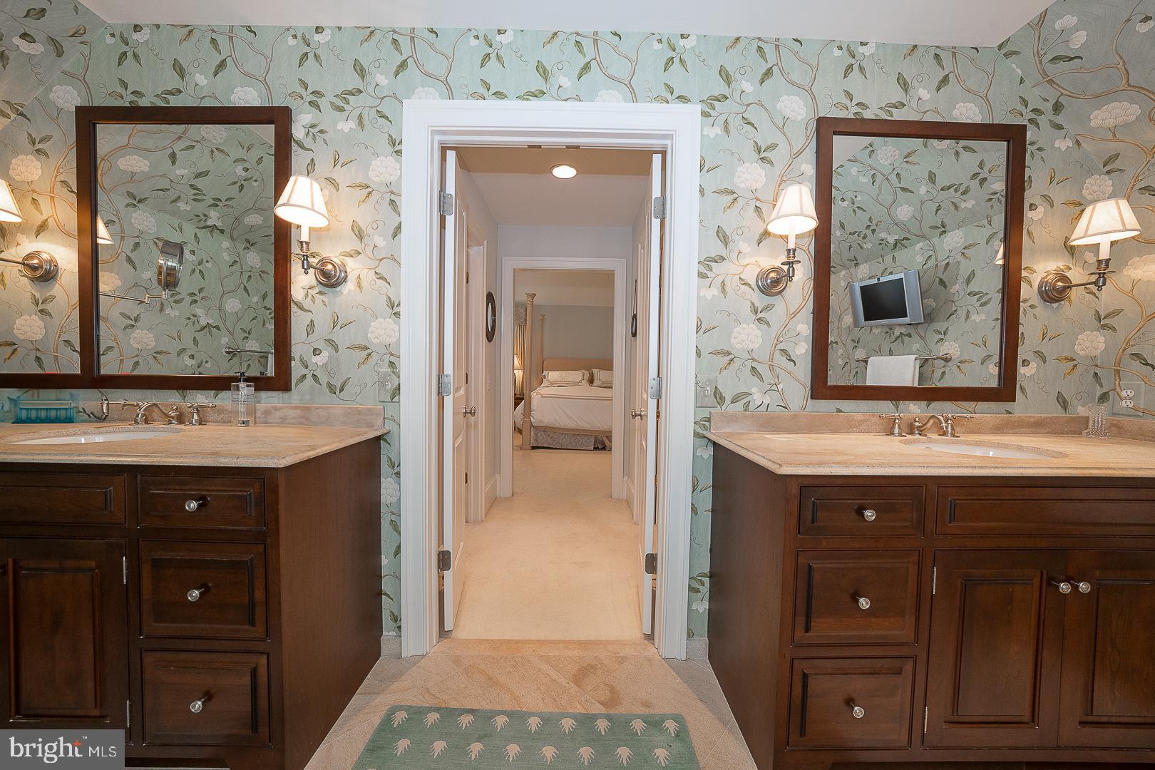 APPLEBROOK - Residential