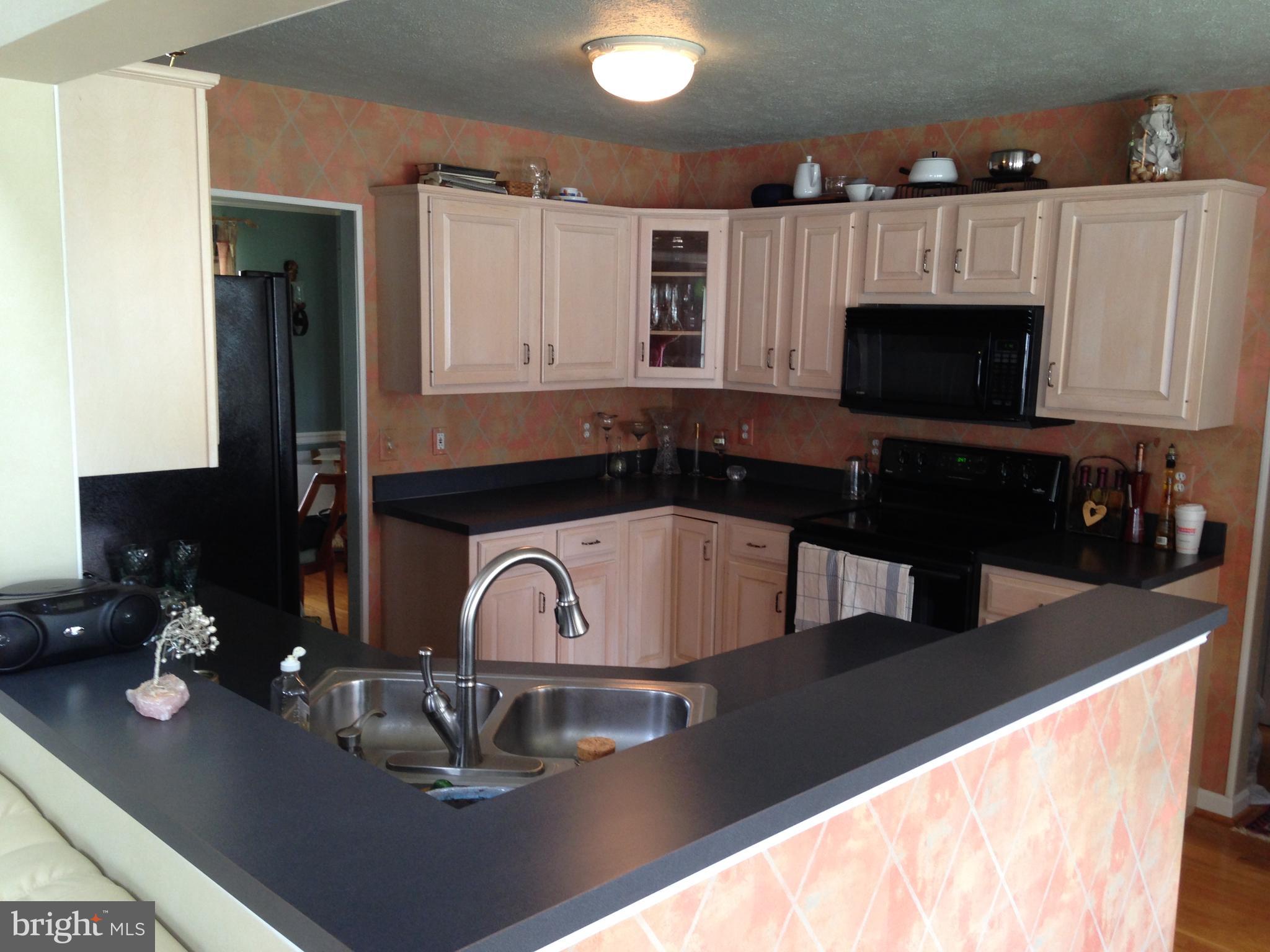 ALBIN VILLAGE - Residential Lease